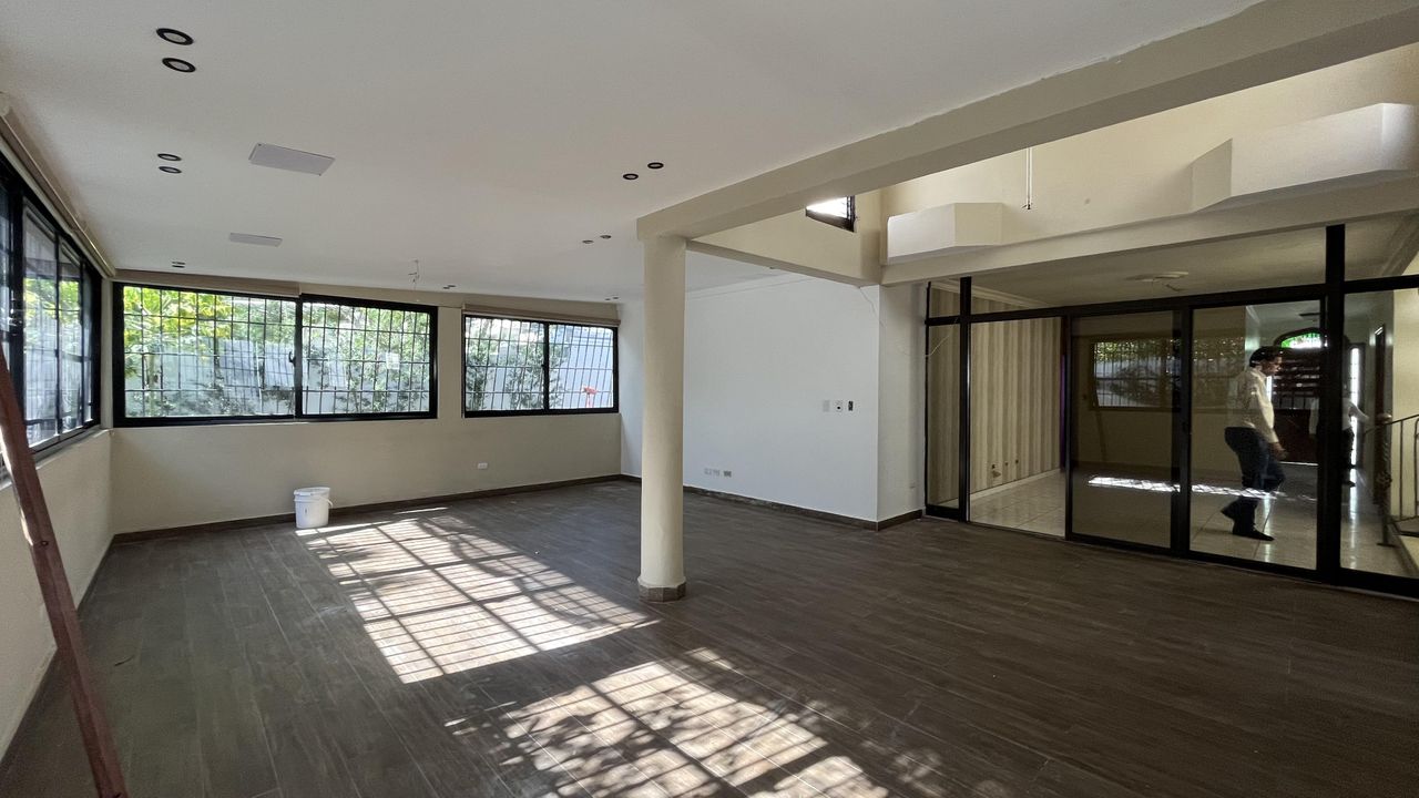 casas - Casa para oficina o uso comercial en El Millon  7