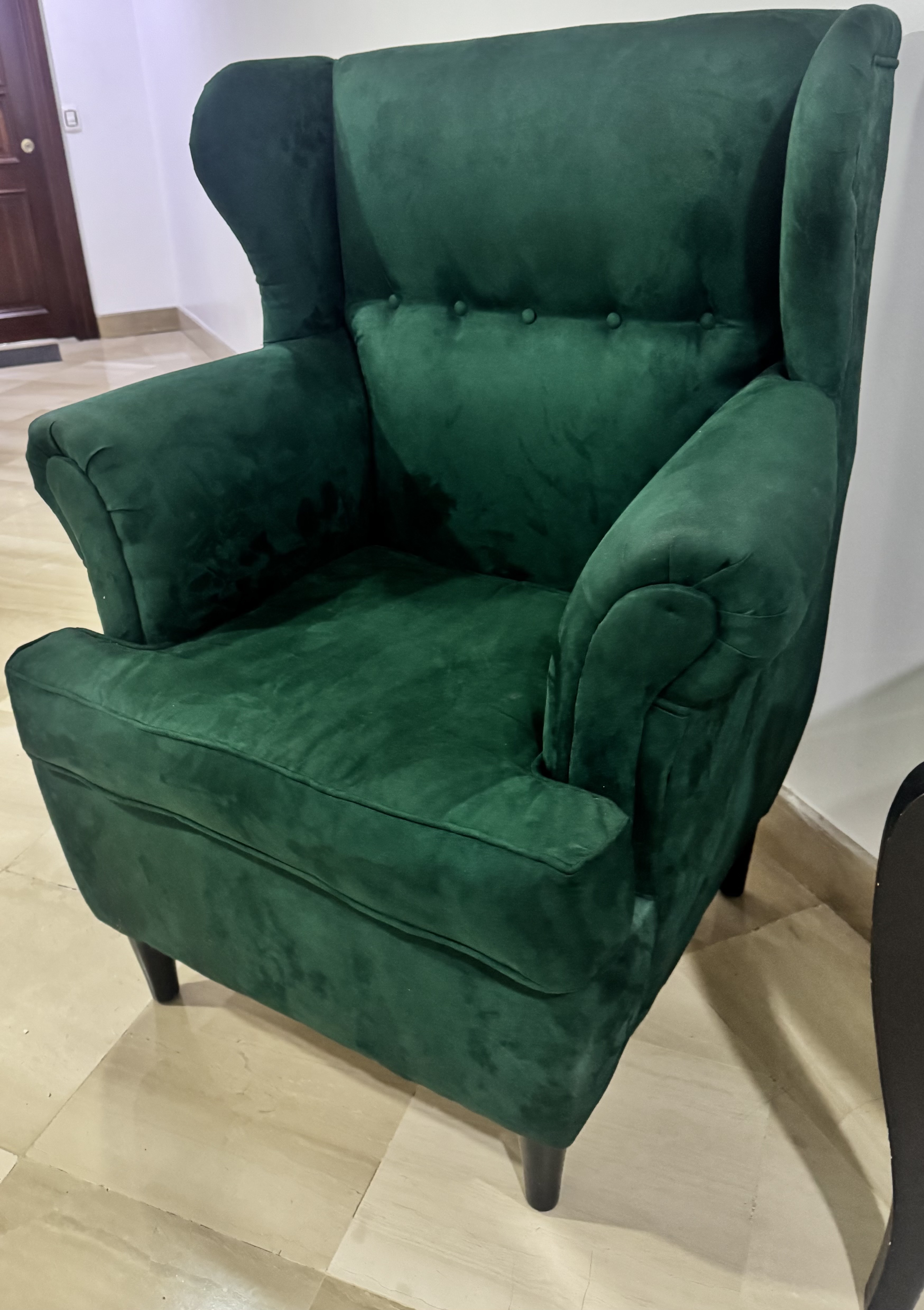 muebles y colchones - 2 Butacas Elegantes de Gamuza Verde Esmeralda – Como Nuevas 1