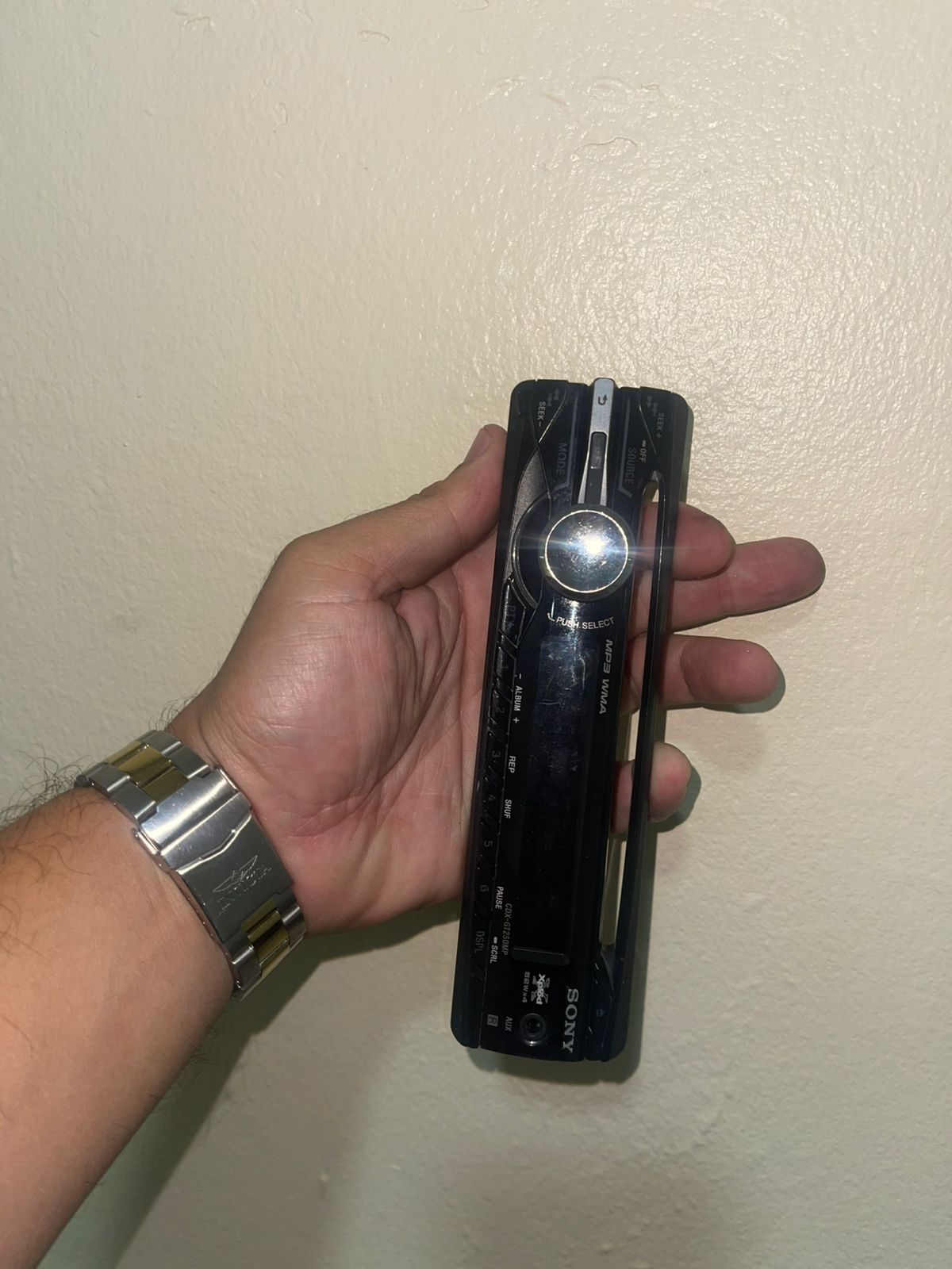 repuestos - VENDO RADIO DE CARRO SONY COMO NUEVO 1
