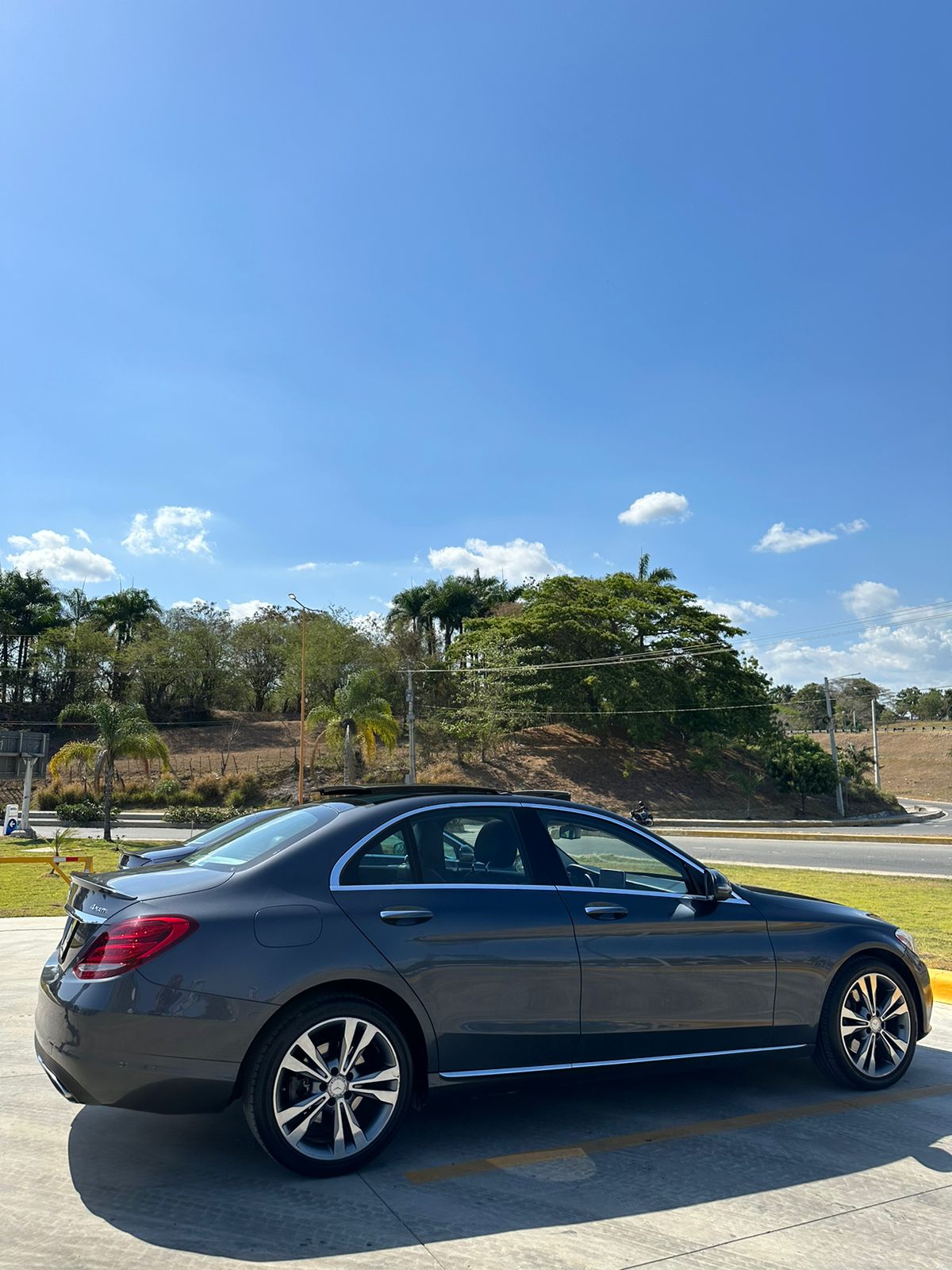 carros - mercedes benz c300 4matic una joya las fotos hablan por si solas el mas nuevo 1