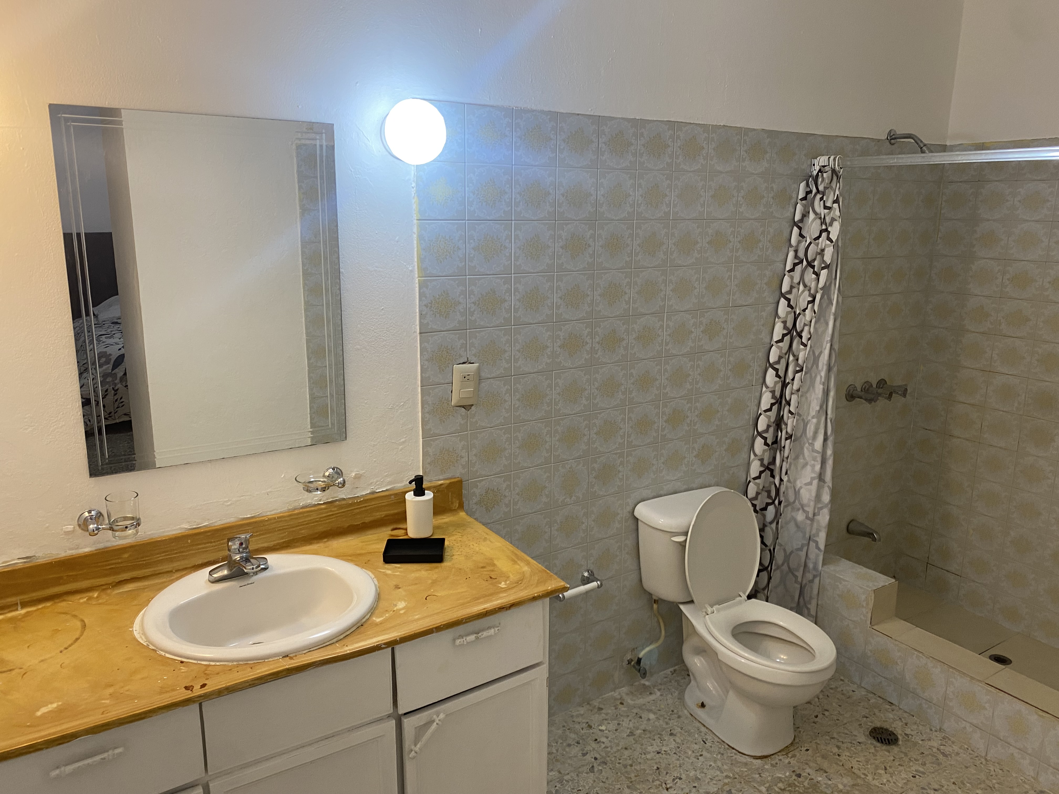 habitaciones y viviendas compartidas - Habitación independiente km8 de la independencia  5