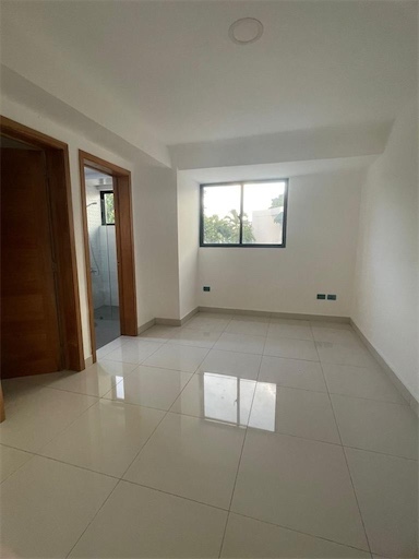apartamentos - Venta de apartamento en el renacimiento Distrito Nacional con amplia terraza 3