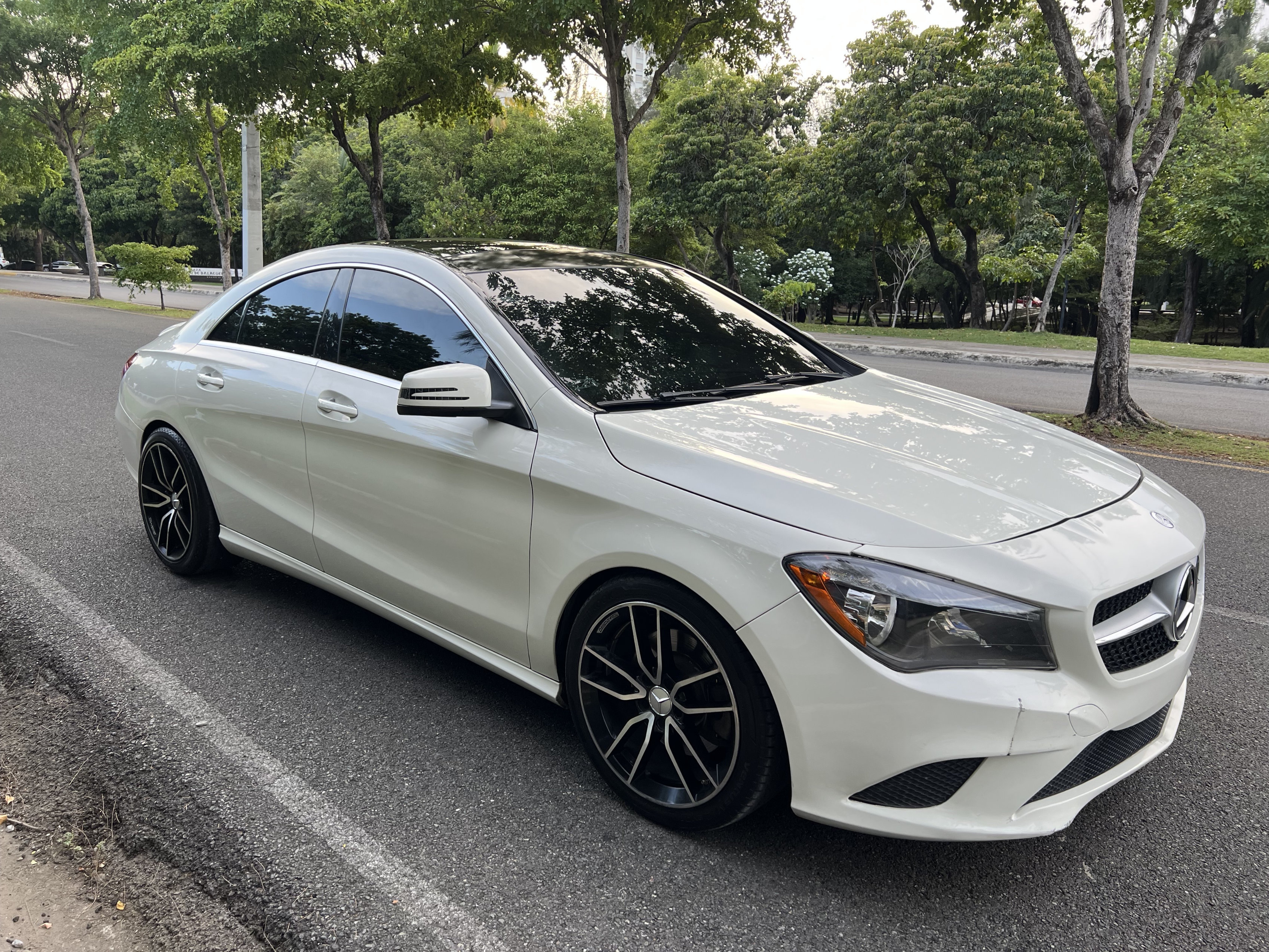 carros - Mercedes benz CLA250 4 matic vendo totalidad o traspaso  1
