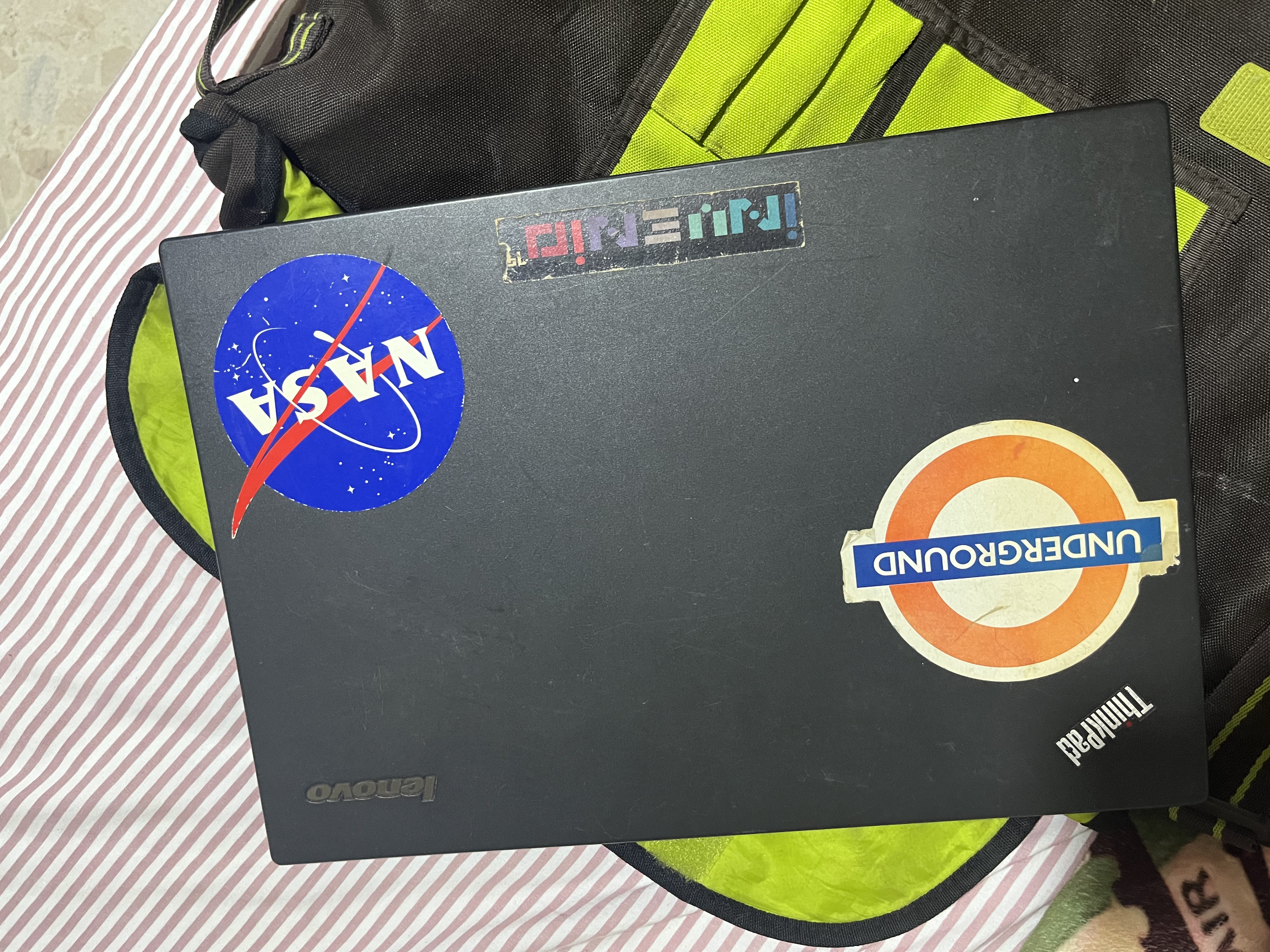 computadoras y laptops - Se vende laptop Lenovo 2