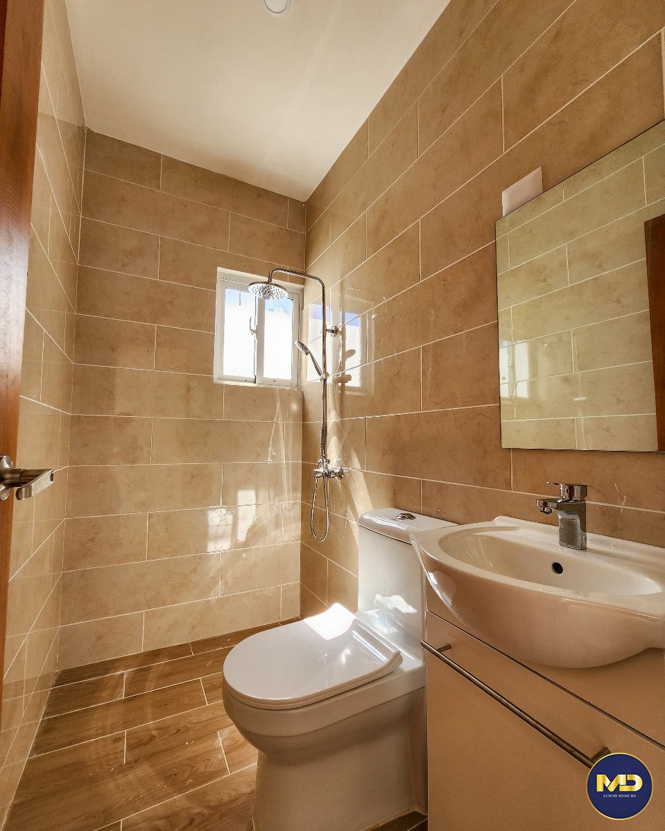 casas - 🏡Casa Nueva en Santo Domingo Este | 3Hab, Patio y Marquesina | Cerca Av. Hípica 8