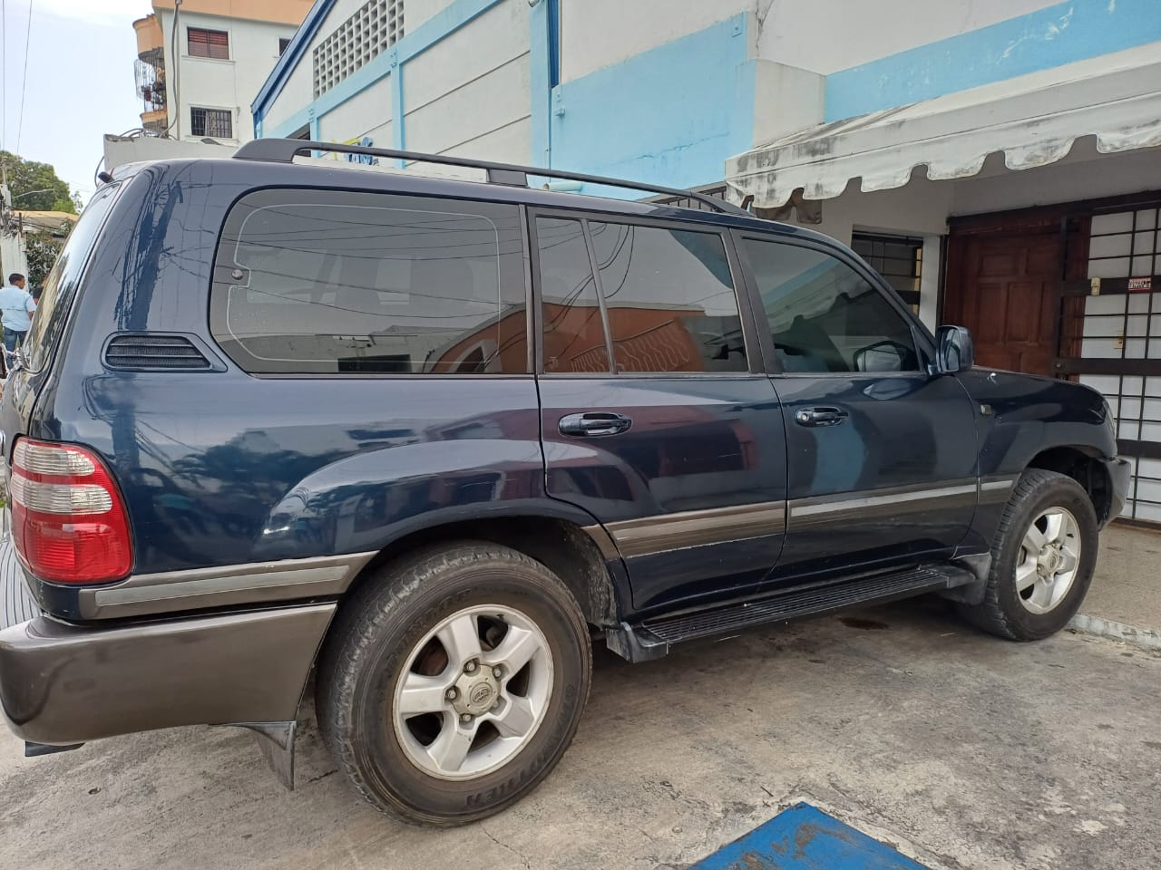 jeepetas y camionetas - land crusier 2004 3