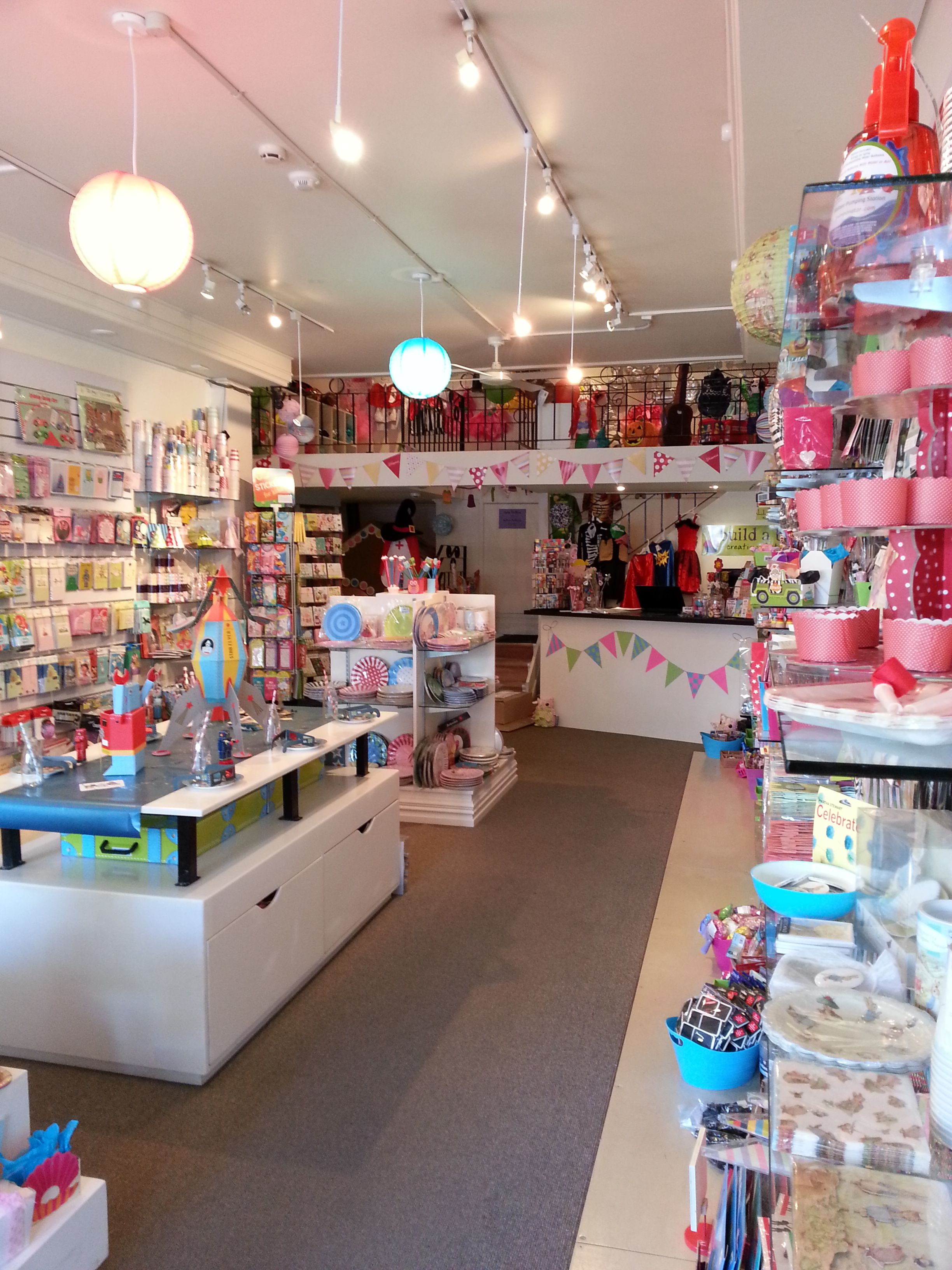 empleos disponibles - Asistente de Tienda de Regalos