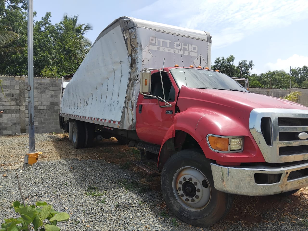 camiones y vehiculos pesados - FORD F750 SUPER DUTY 6