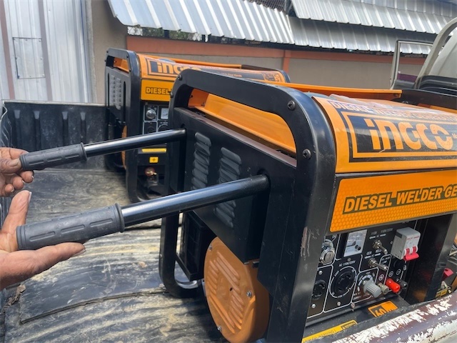 equipos profesionales - MOTOSOLDADORA INGCO DIESEL NUEVA EN SU CAJA  0