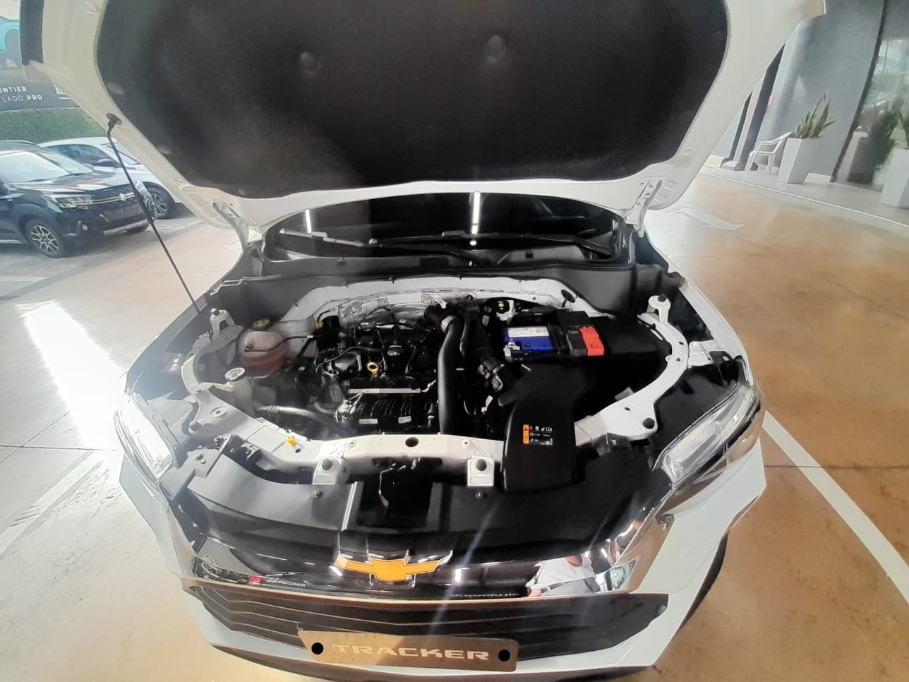 jeepetas y camionetas - CHEVROLET TRACKER LT 2023 con 6500 Kilómetros 1