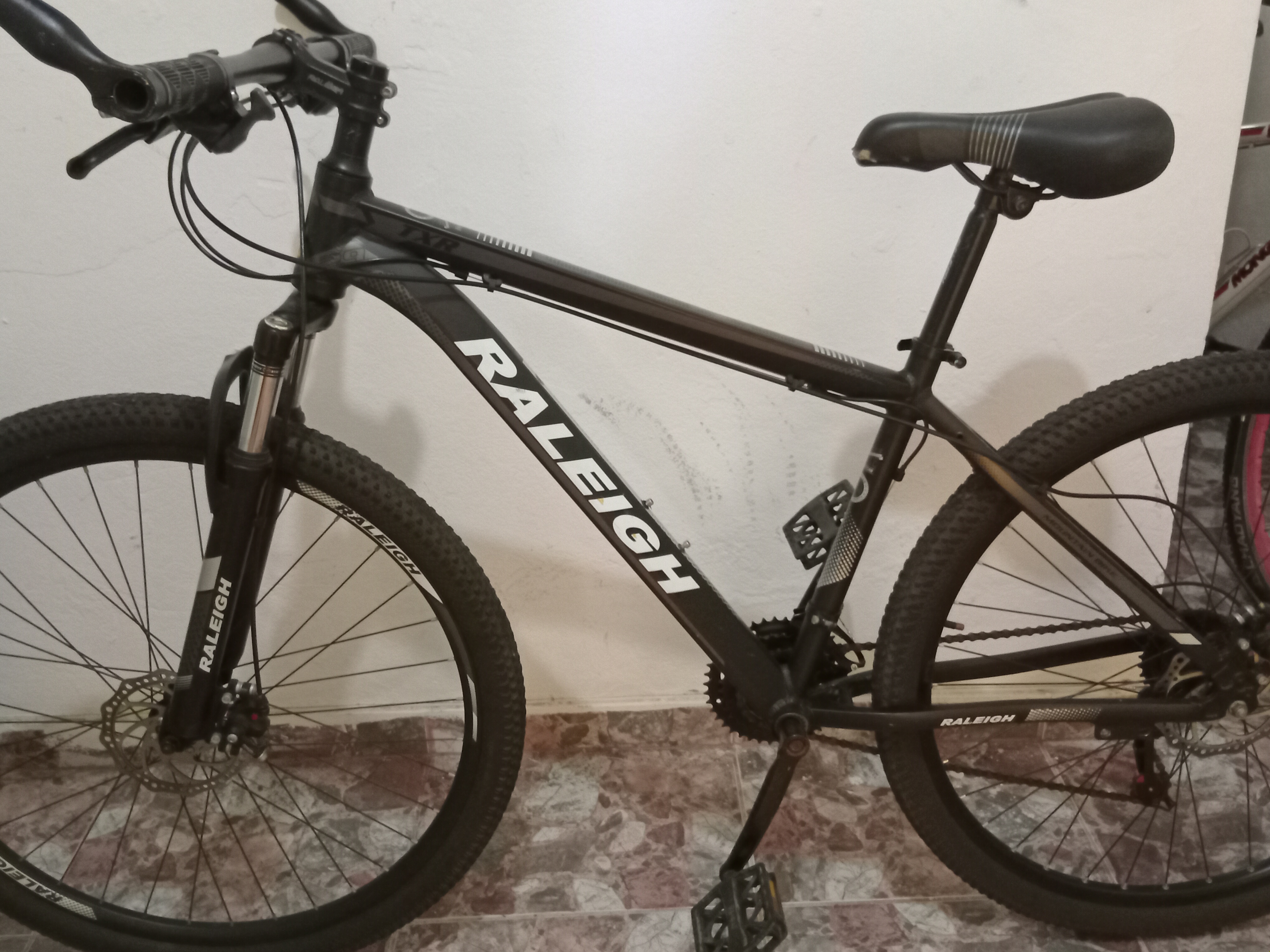 bicicletas y accesorios - La vendo porque no la estoy usando todo original  1