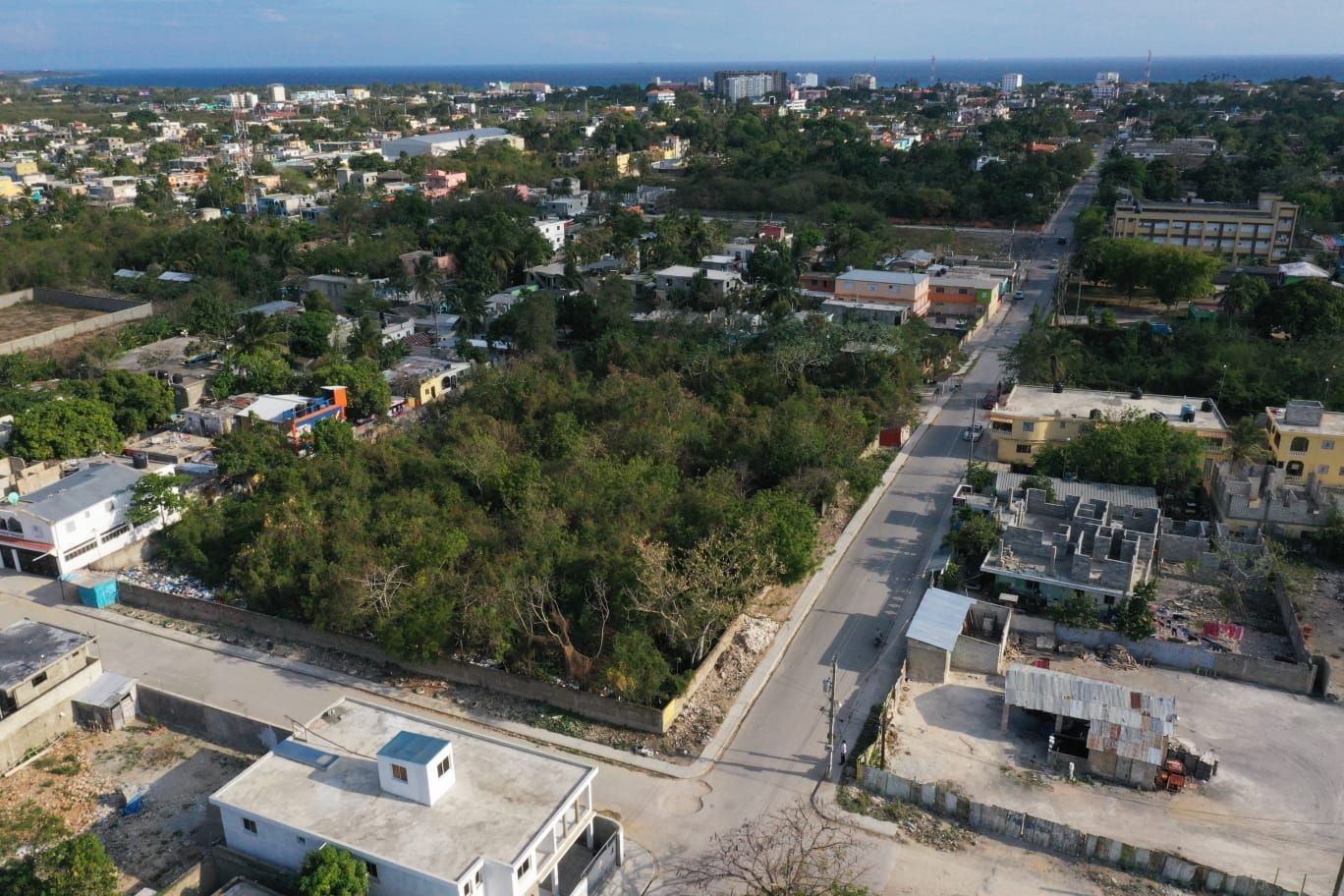 solares y terrenos - Solar en venta en Boca Chica de 5,400m2  2