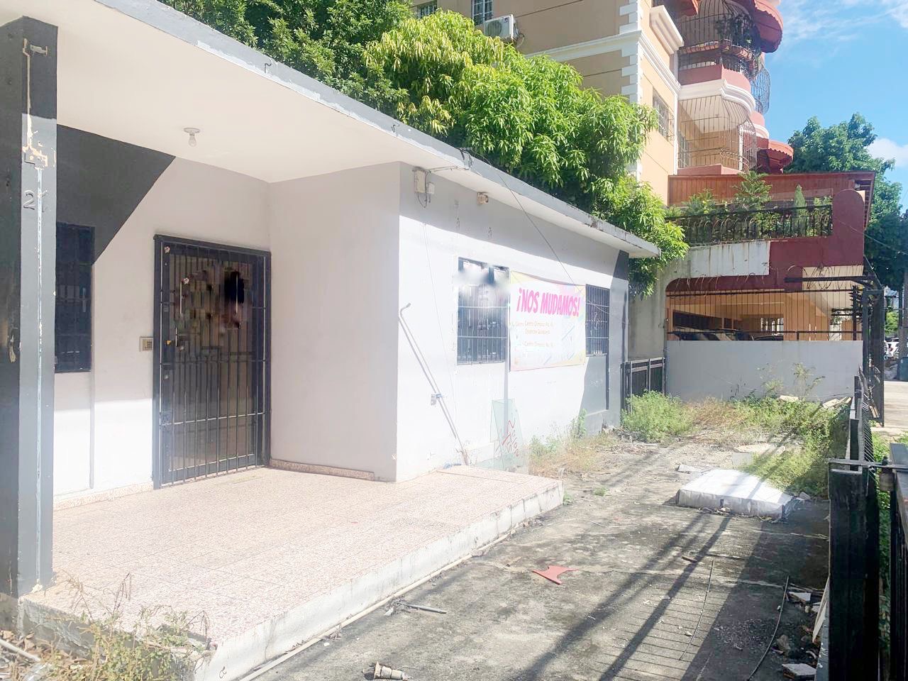 casas - Casa céntrica y comercial  4