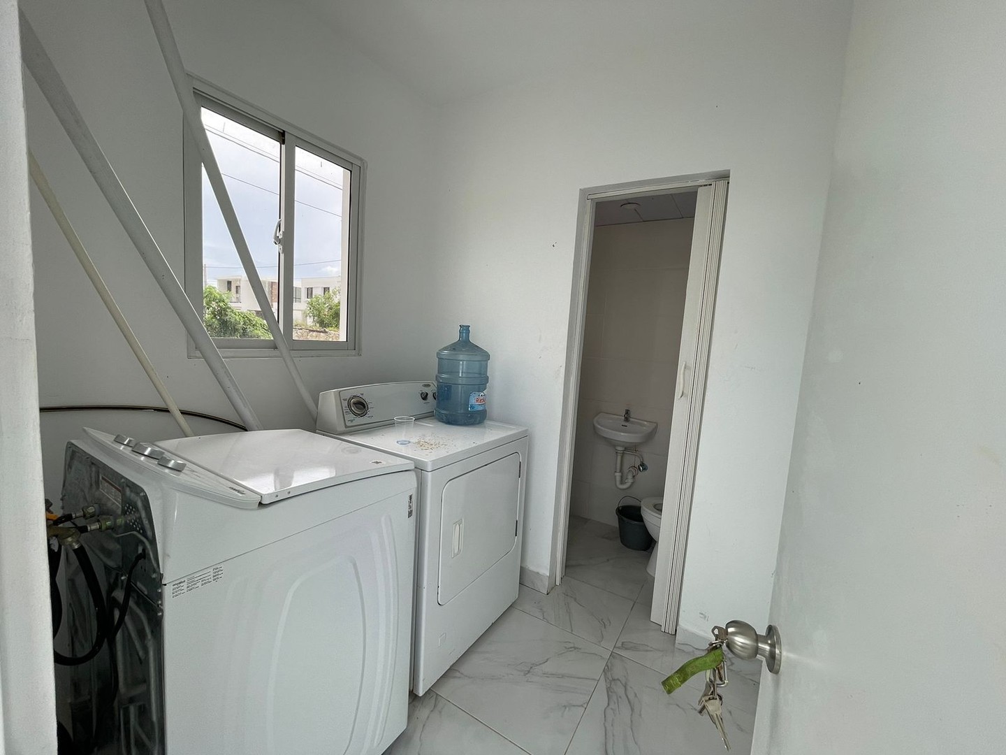 casas vacacionales y villas - Alquilo Villa de 3 Nivele Amueblada Full en Residencial Costa Cana 
Código: PD44 4