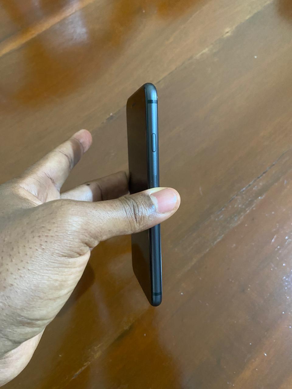 celulares y tabletas - iPhone 8 64GB 2