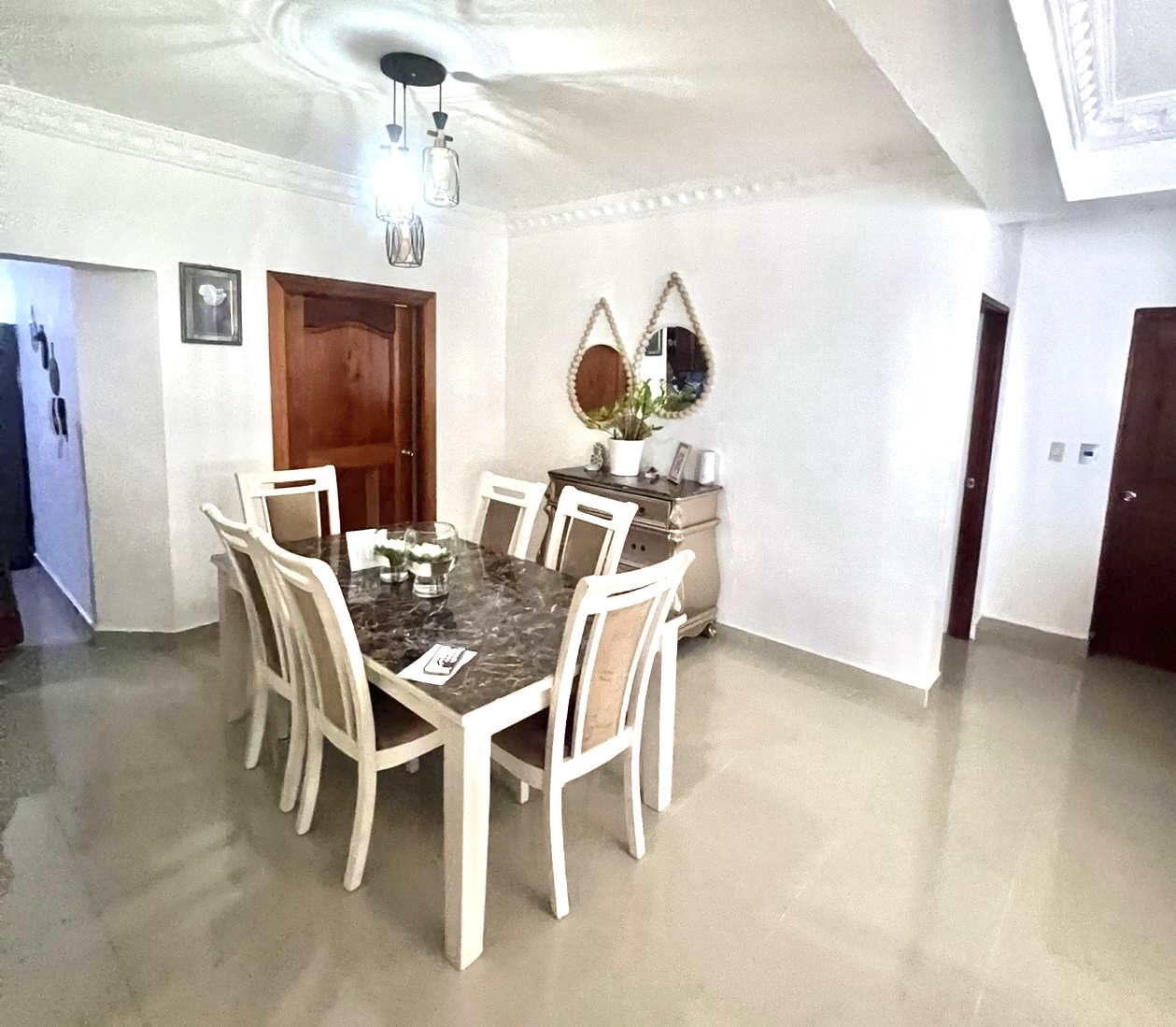 apartamentos - Vendo apartamento! En Alma Rosa primera 

Precio RD$9,300.000.00
 2