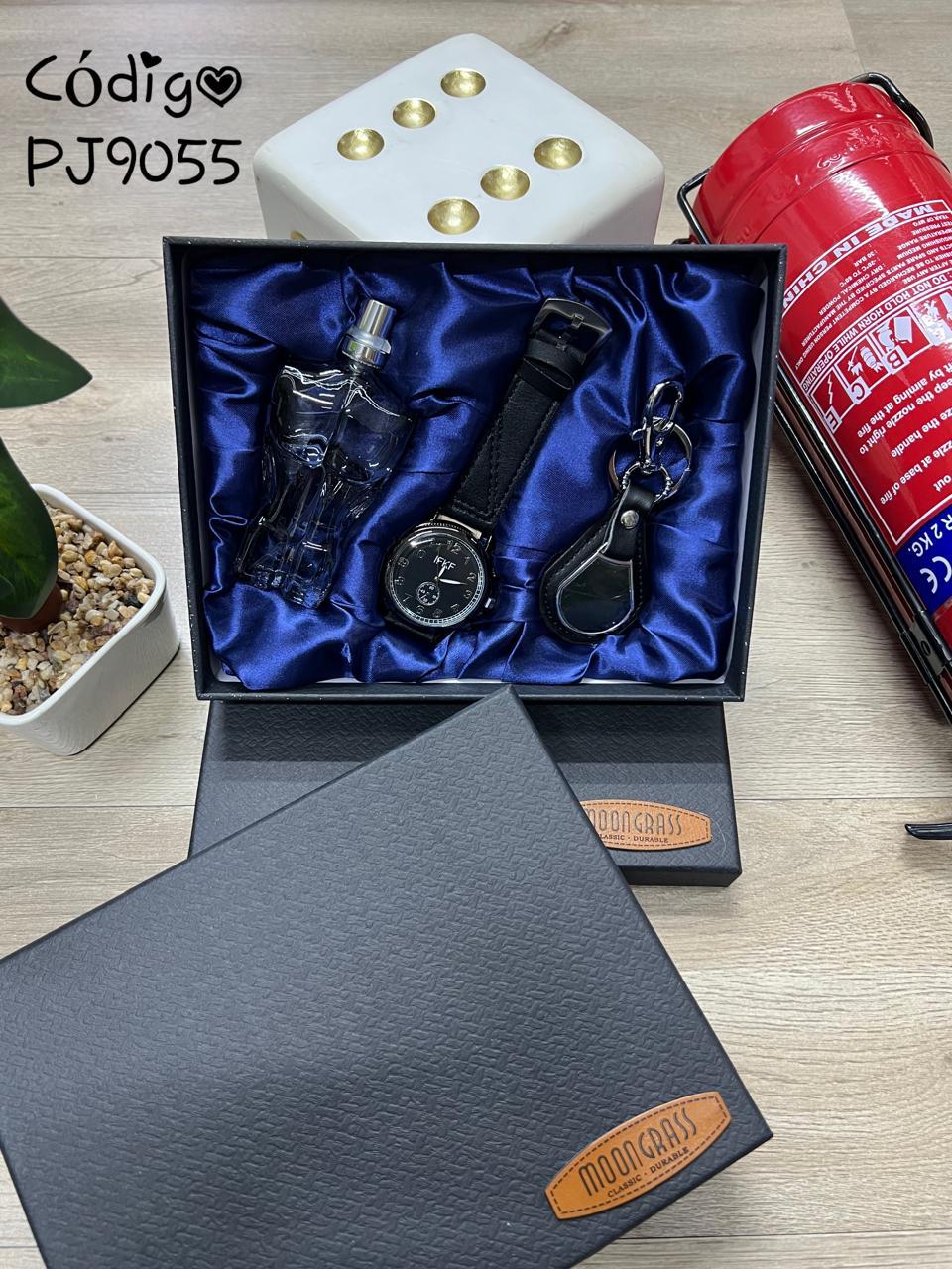 joyas, relojes y accesorios - Sets de Caballero. 
Reloj, perfume y llavero disponibles. 2