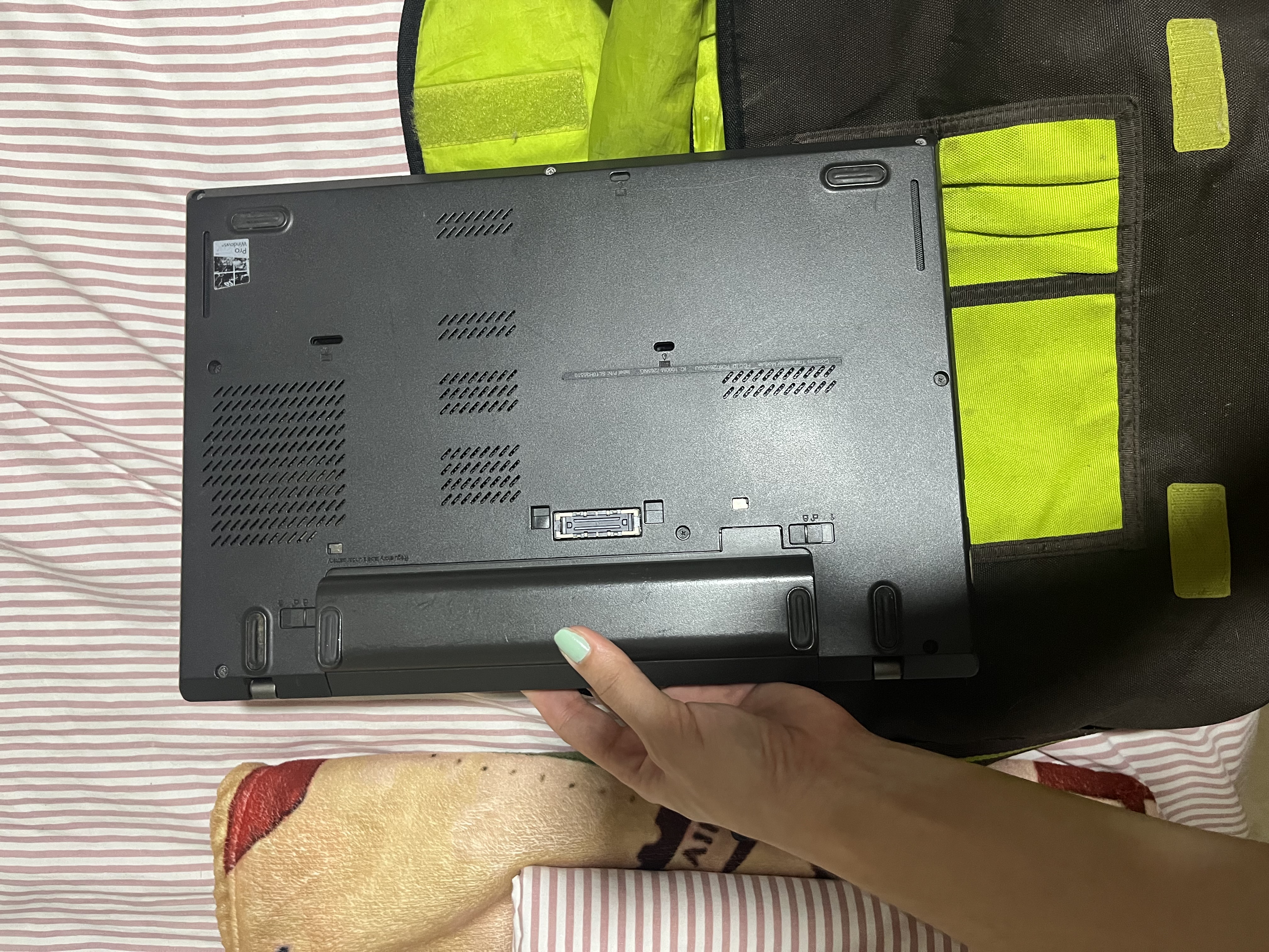 computadoras y laptops - Se vende laptop Lenovo 3