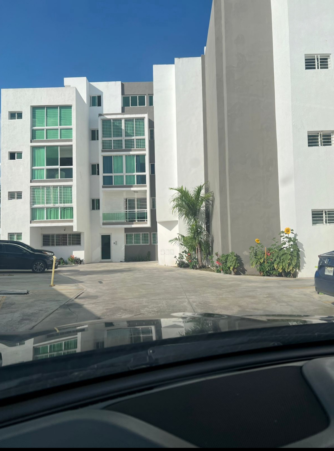 apartamentos - SE ALQUILA CERCA DEL METRO ., AV PRINCIPAL 