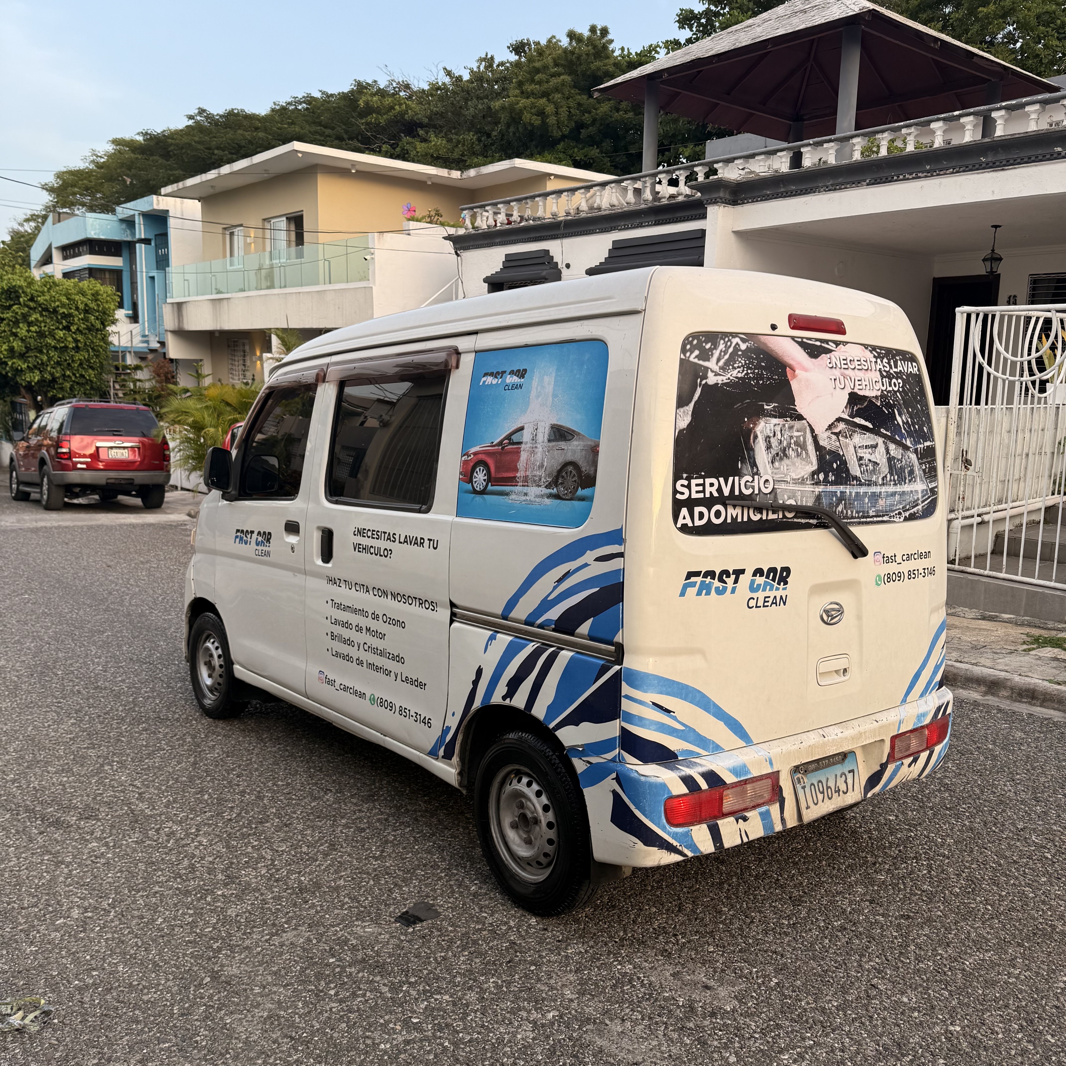 jeepetas y camionetas - vendo hijet con negocio de car Wash con todas sus maquinarias excelente condici. 2