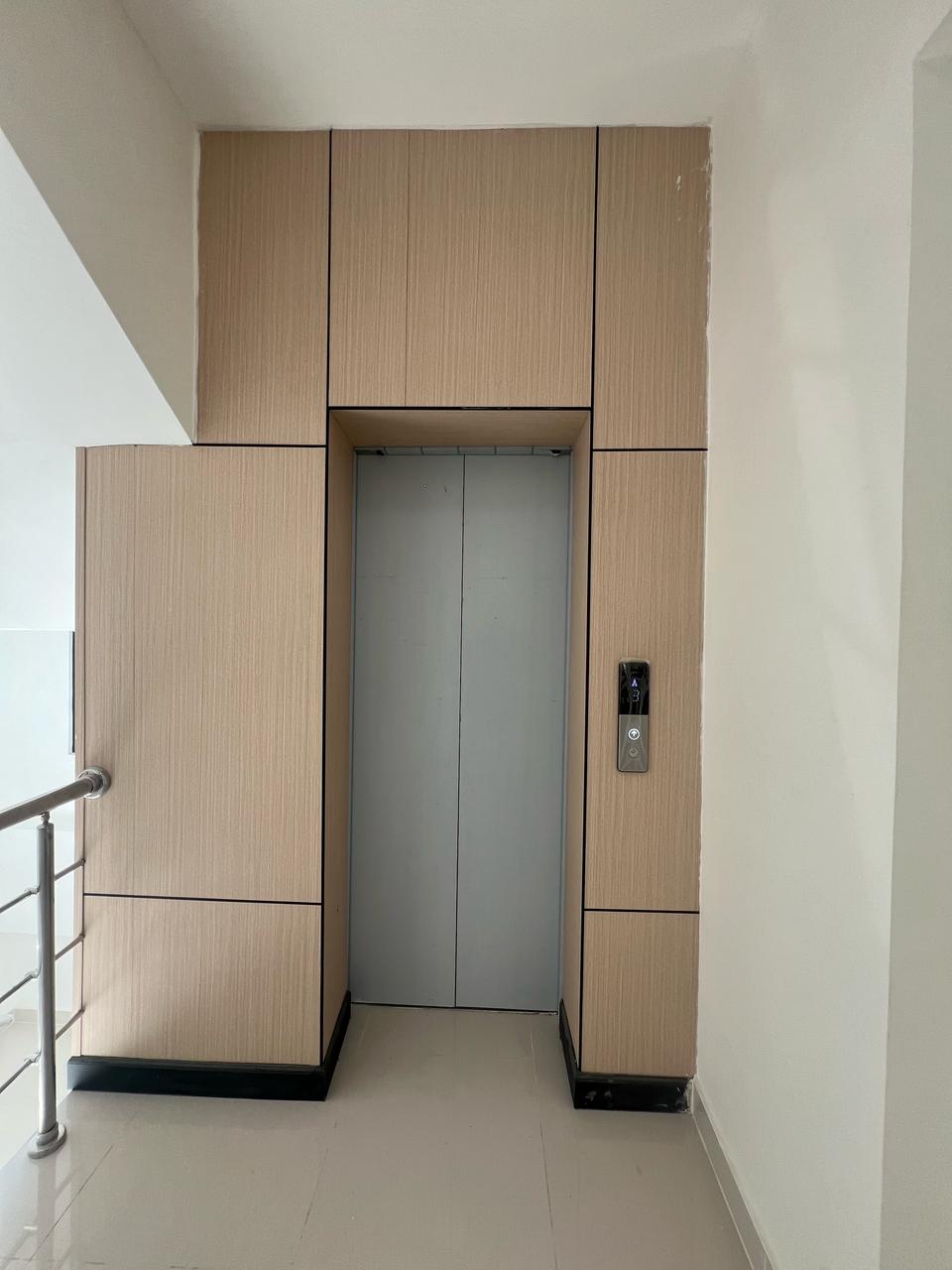 apartamentos - Apt.5to piso con ascensor,gas,planta full, Lobby y terraza común para actividad. 5