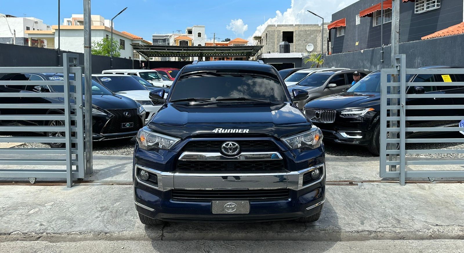 jeepetas y camionetas - Toyota Runner Limited  9