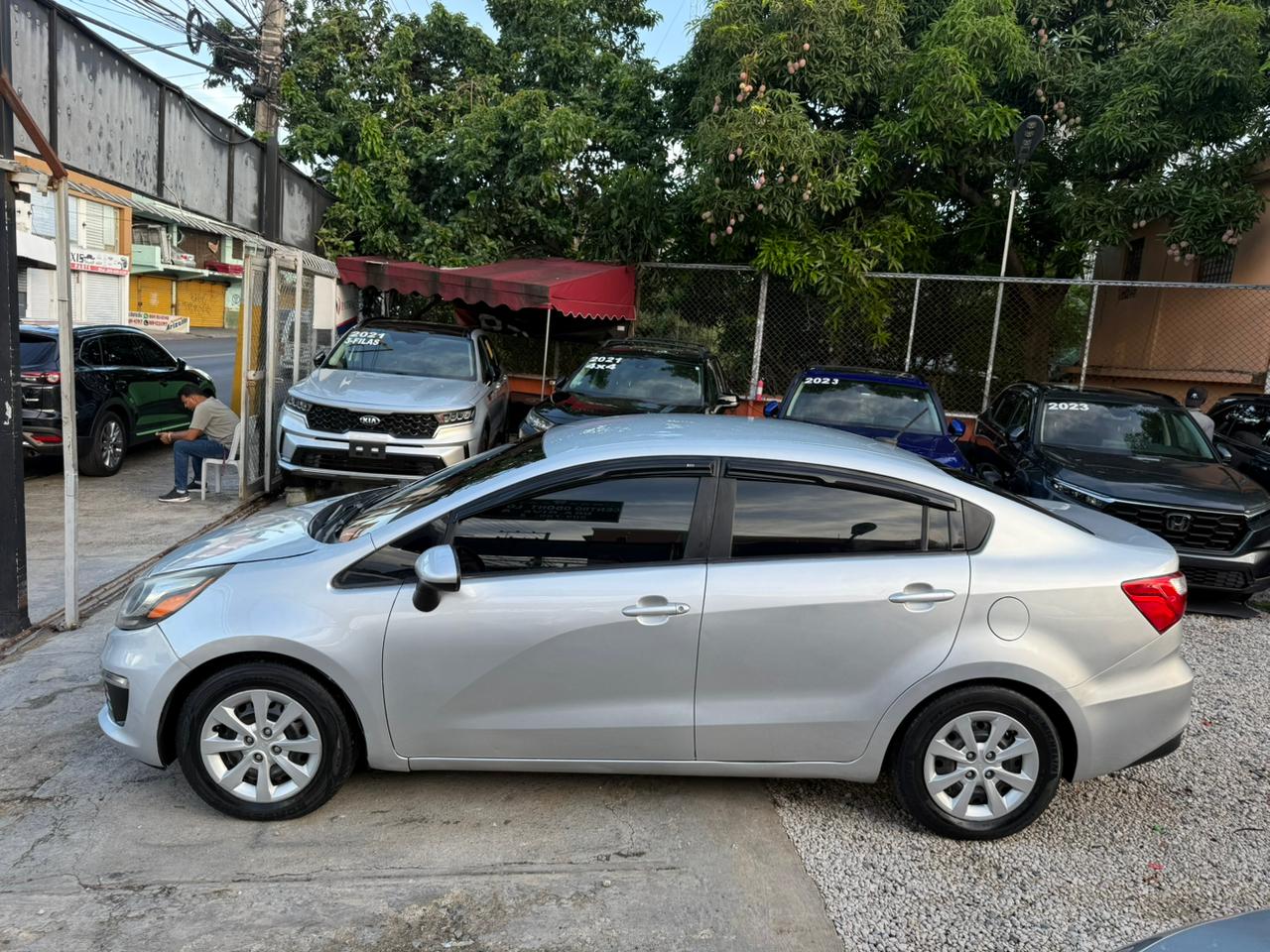 carros - KIA RIO LX 2016 1