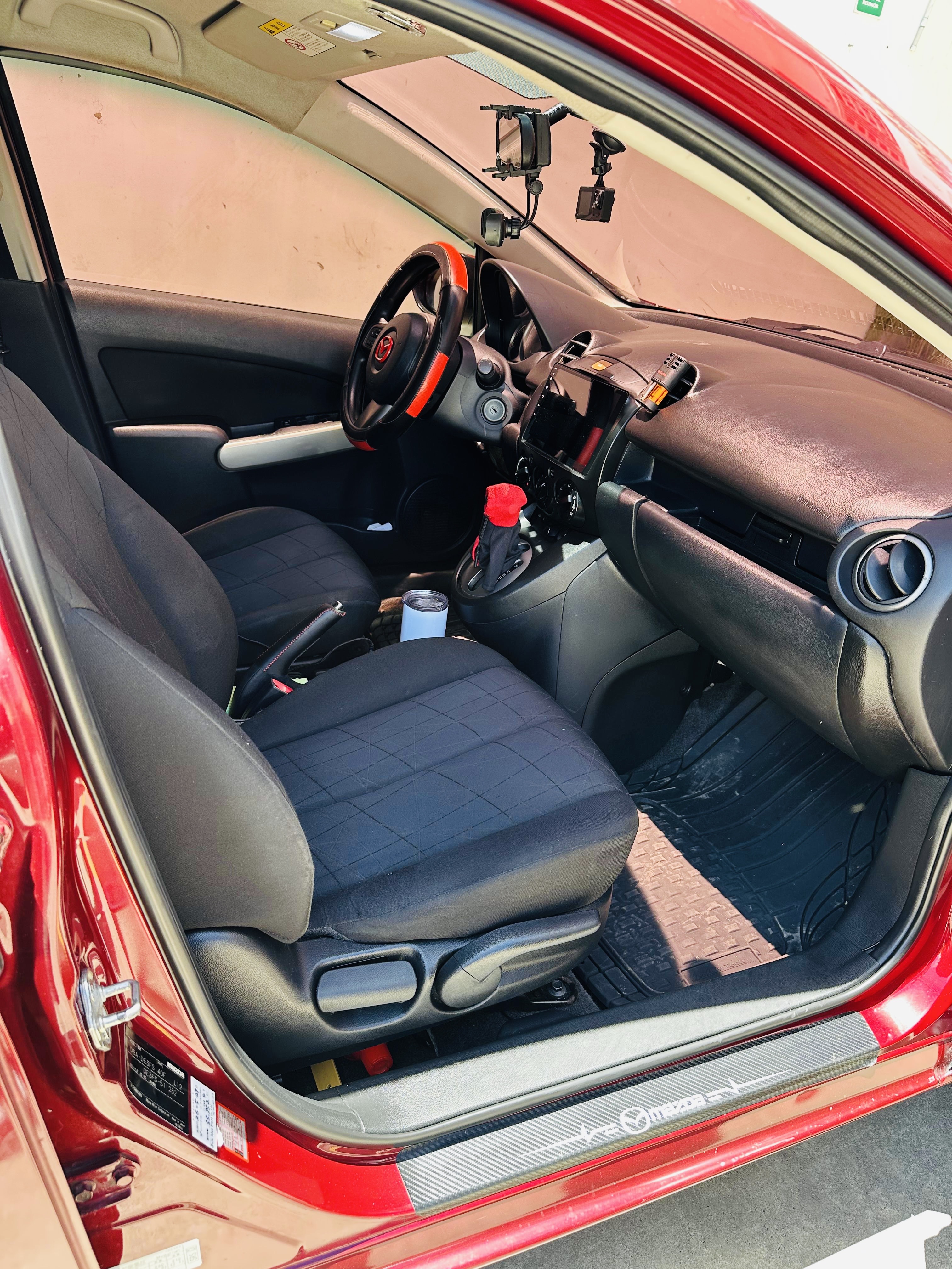 carros - Mazda Demio 2012  3