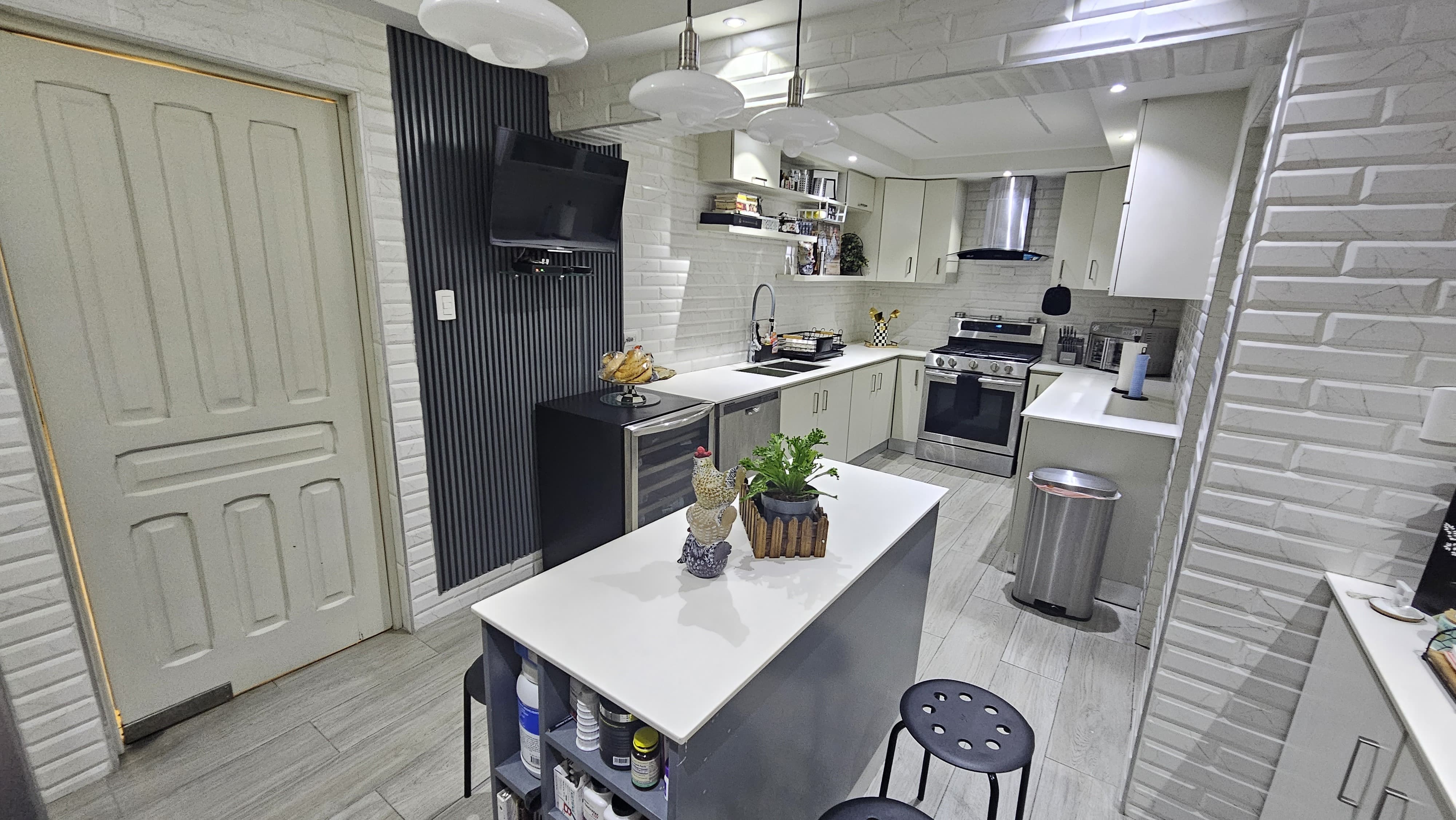 apartamentos - Vendo en Bella Vista Sur remozado completo  2