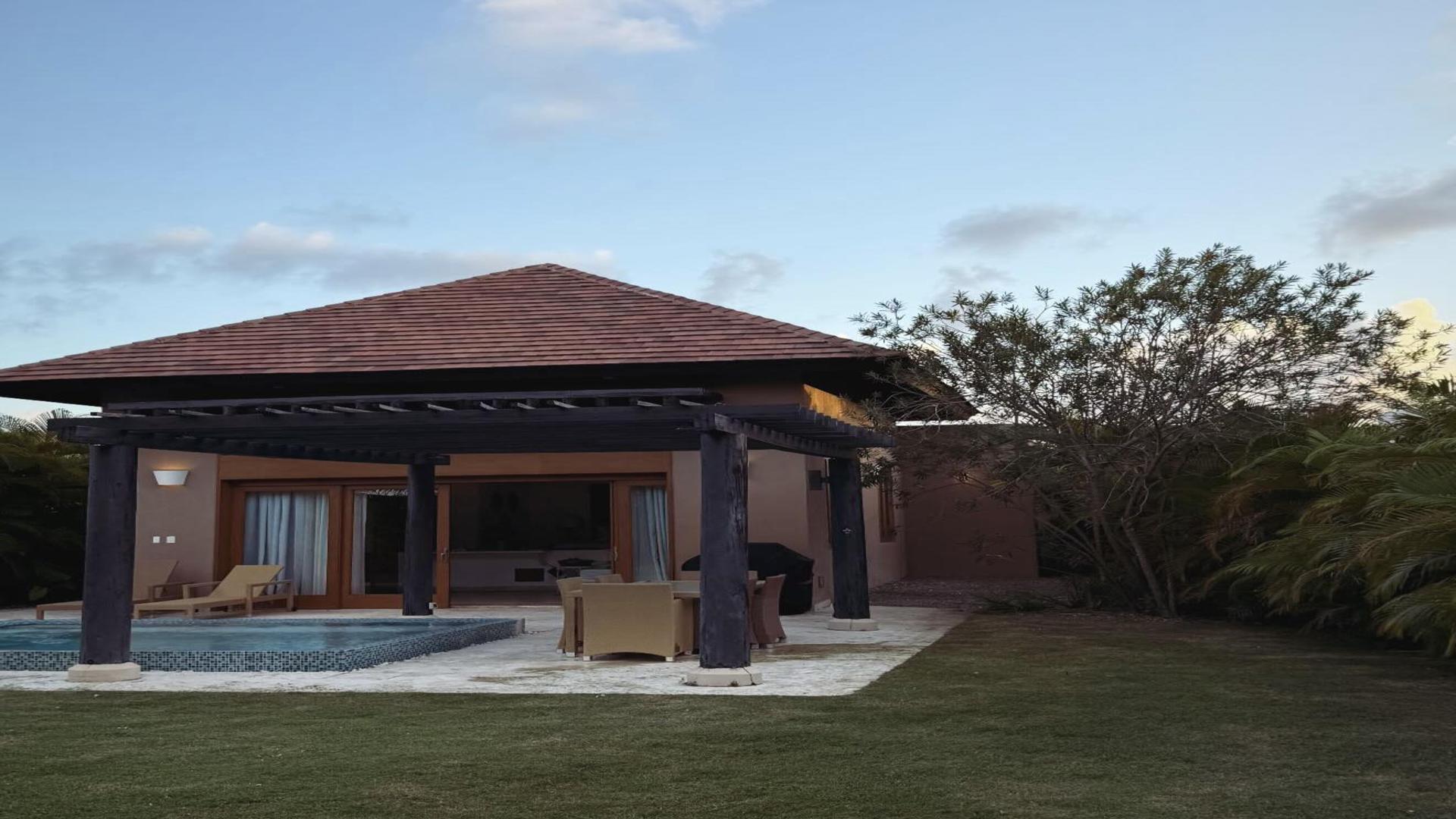 casas vacacionales y villas - ¡Villa Exclusiva en Green Village, Cap Cana! 🏡✨
