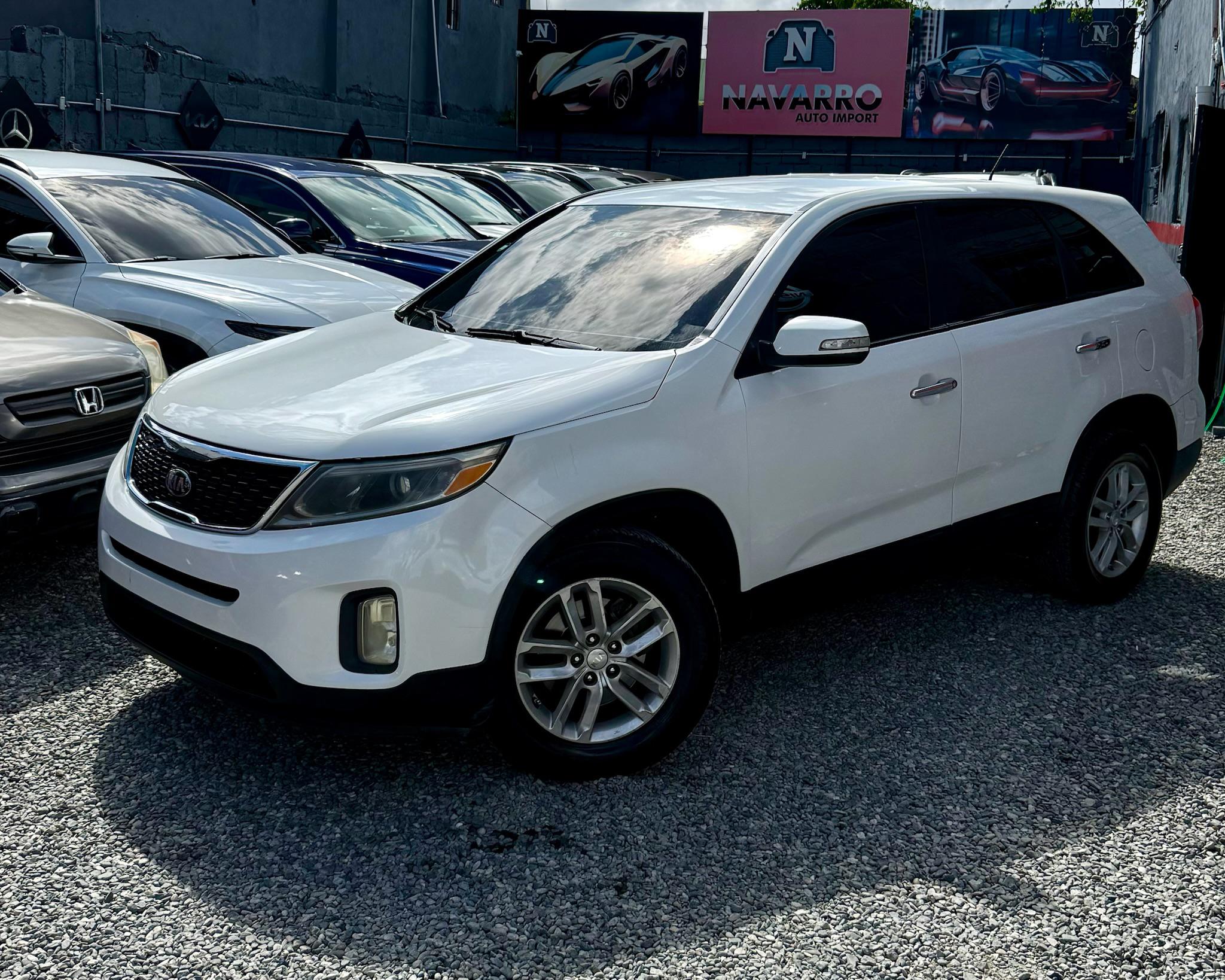 jeepetas y camionetas - KIA SORENTO LX 2014 9