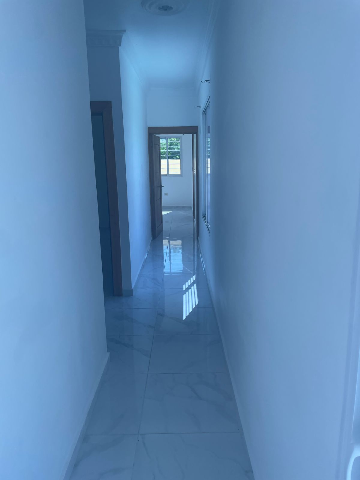 casas - casa moderna totalmente nueva con piscina en lugar tranquilo  4