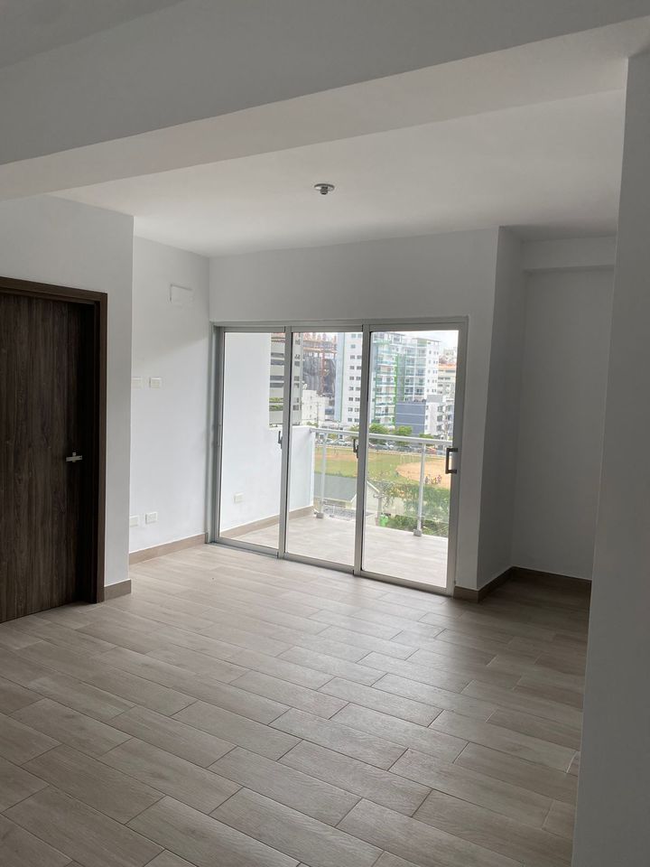 apartamentos - Apartamento en alquiler con Linea Blanca en Evaristo Morales 2hab+2baños+2par 1