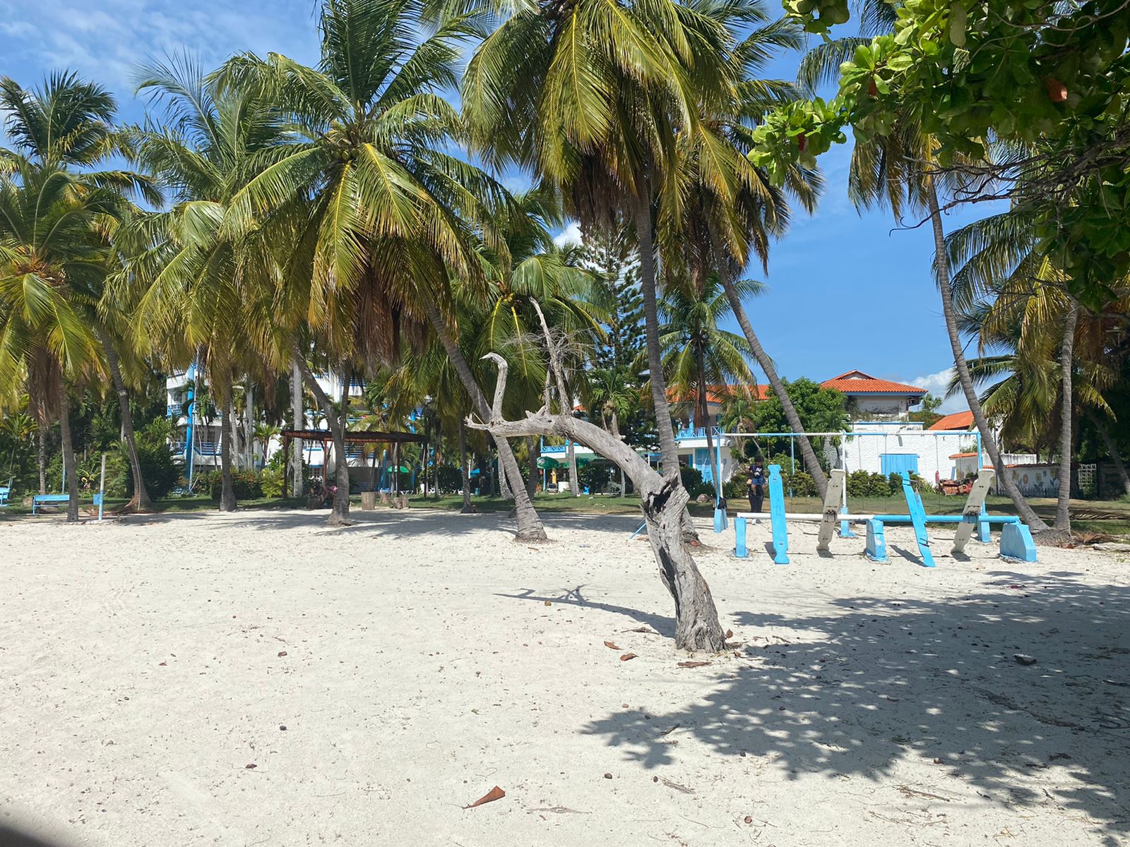 otros inmuebles - HOTEL 109 HABITACIONES ,RESORTS  BARAHONA.  3
