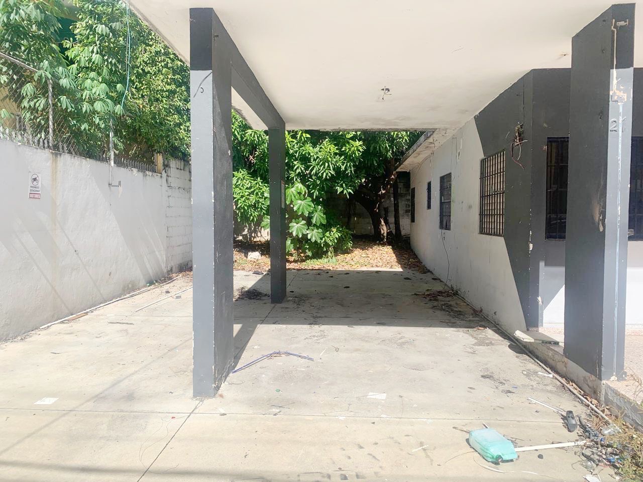 casas - Casa céntrica y comercial  5
