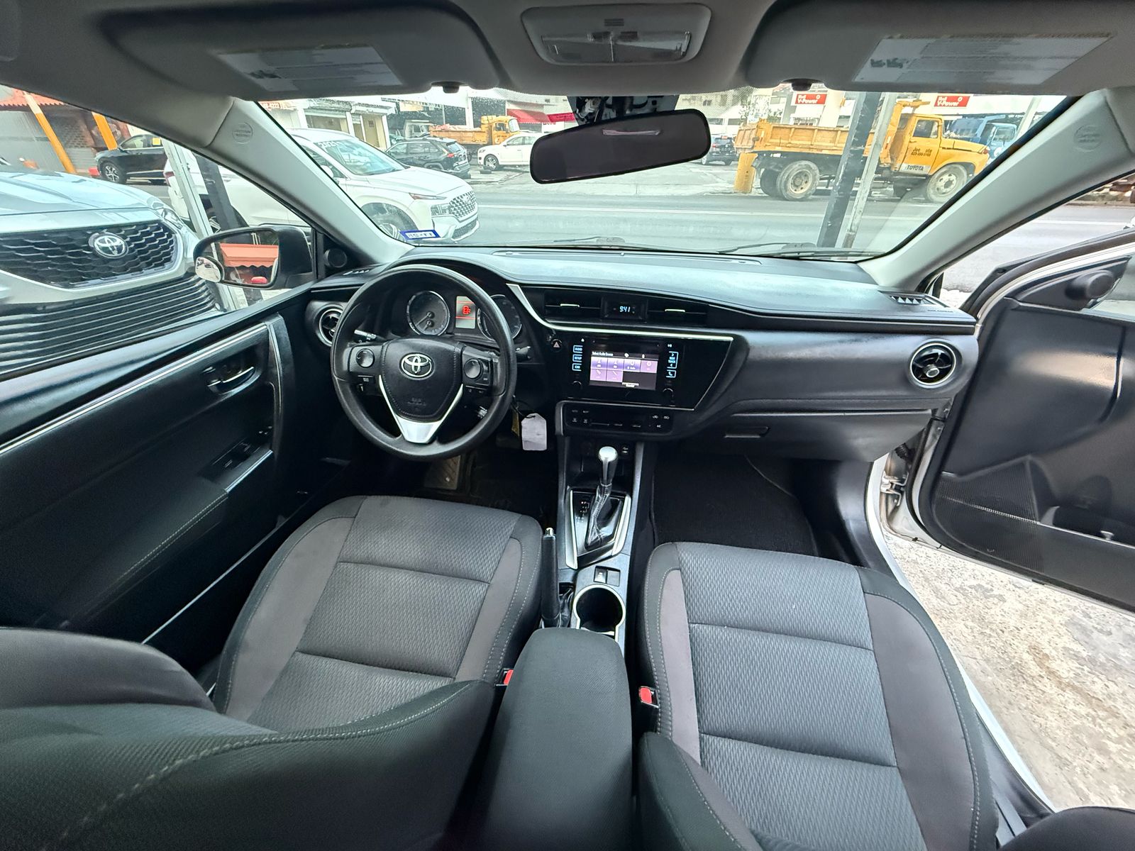 carros - Toyota Corolla LE 2019 7