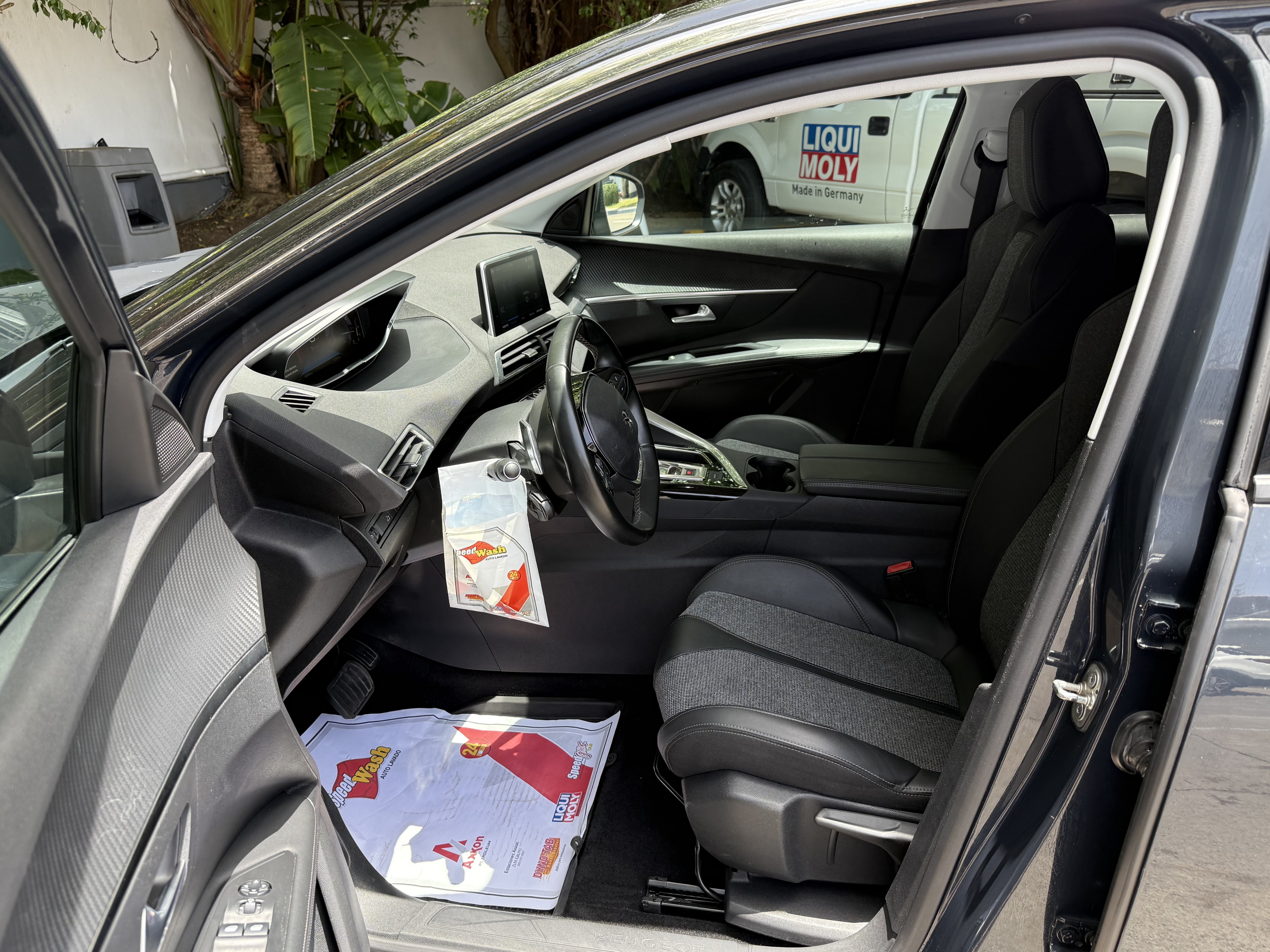 jeepetas y camionetas - Venta de Peugeot 3008 por motivo de viaje  7