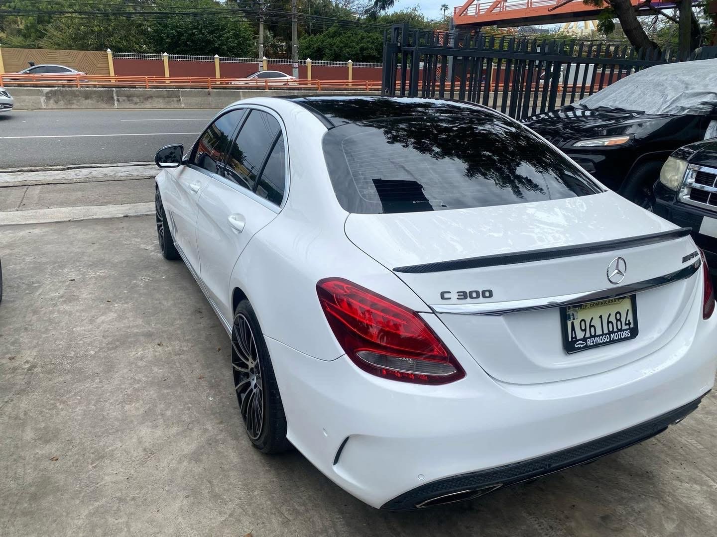 carros - MERCEDES BENZ C300 2015 1