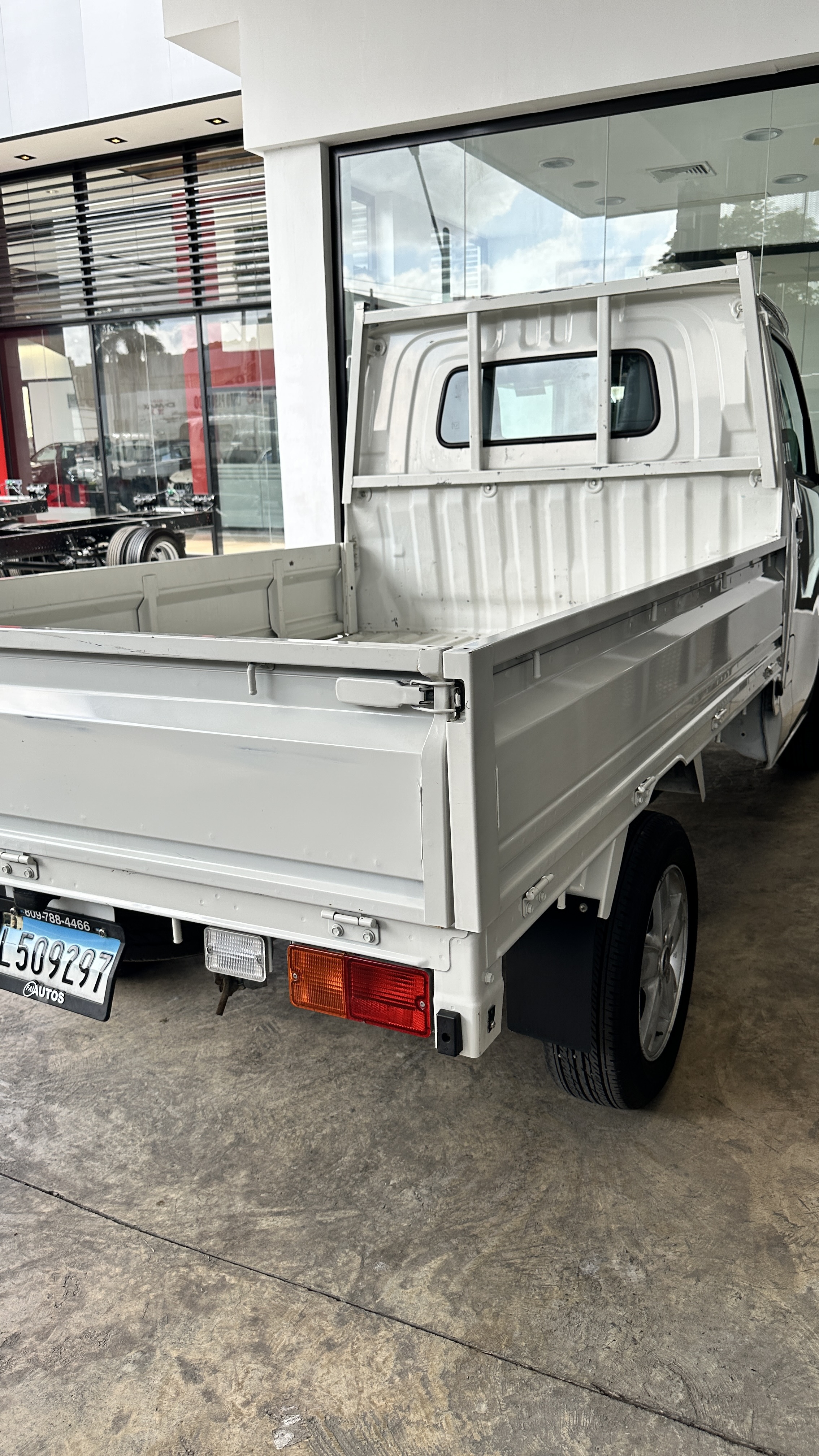 jeepetas y camionetas - Toyota lite-ace 2024 8
