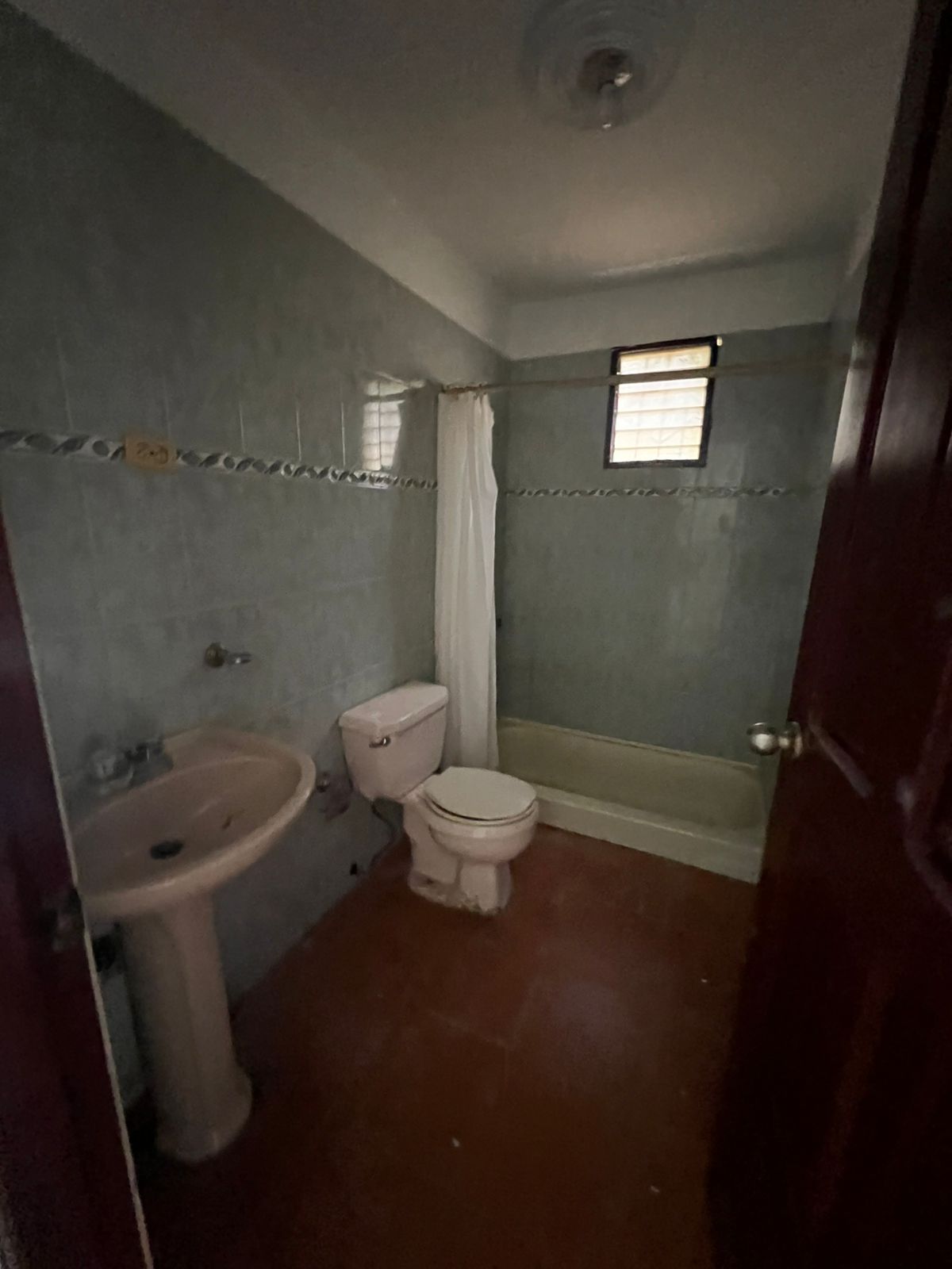 casas - Vendo casa en Los Tres Ojos  9