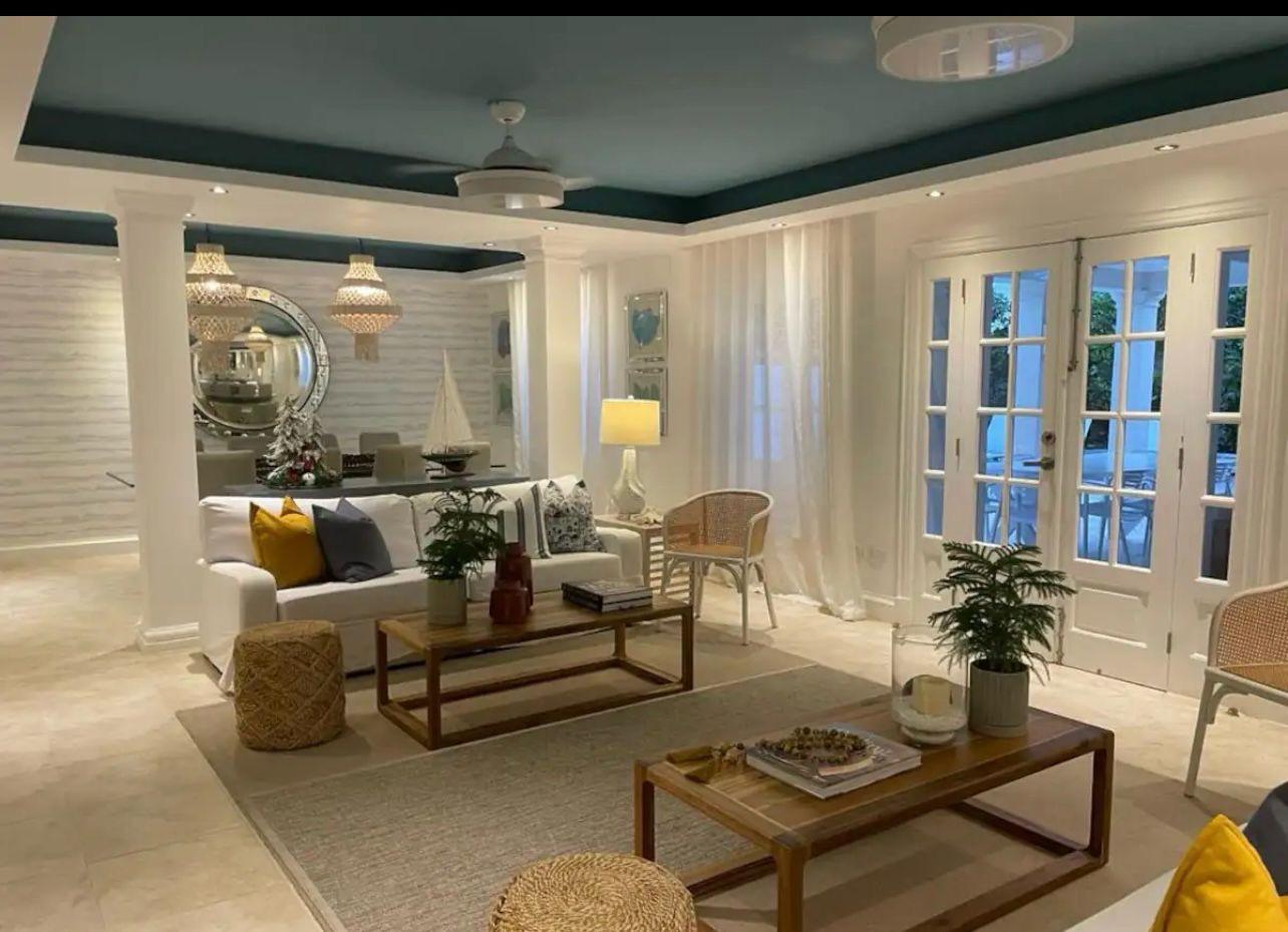 casas vacacionales y villas - Lujosa villa de 4 dormitorios en Punta Cana Village 1