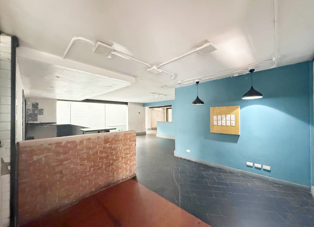 oficinas y locales comerciales - Local céntrico en ensanche Naco 2