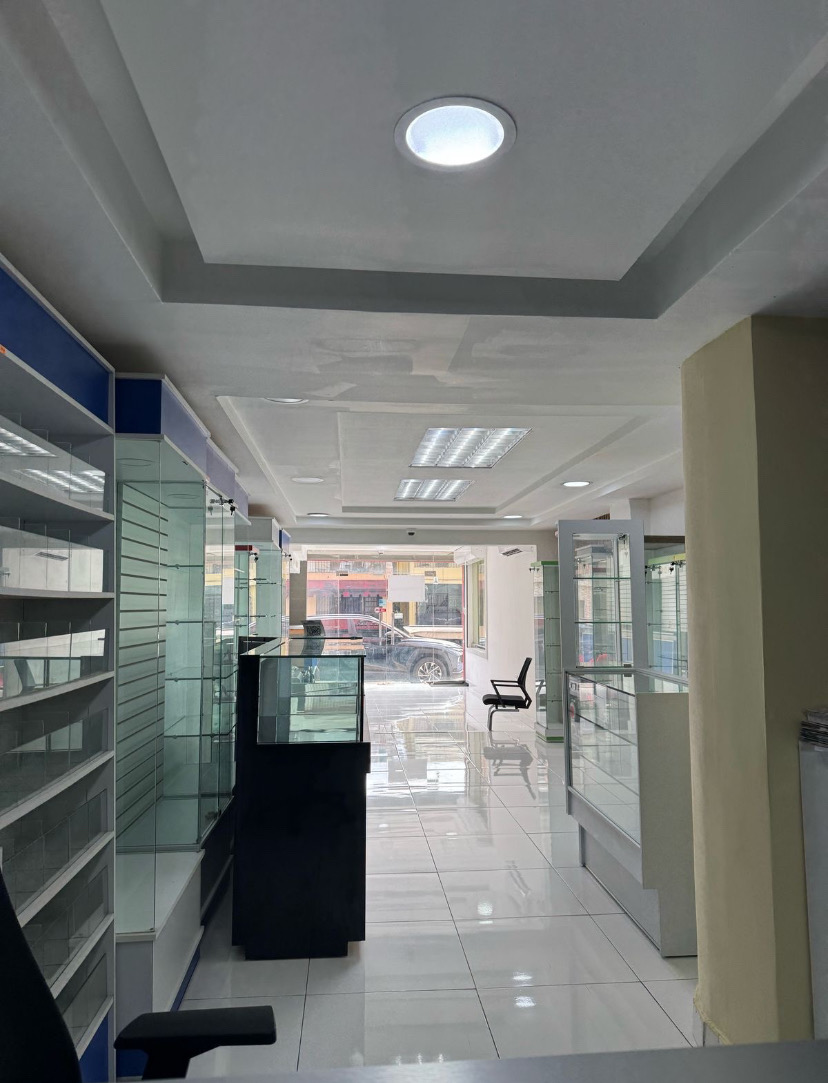 oficinas y locales comerciales - se alquila local  2