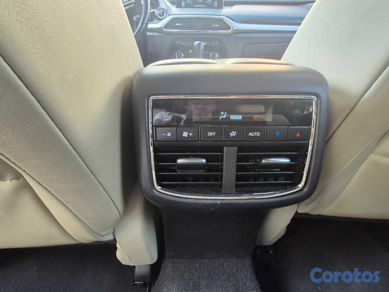 jeepetas y camionetas - Este vehiculo esta en excelente condiciones 3