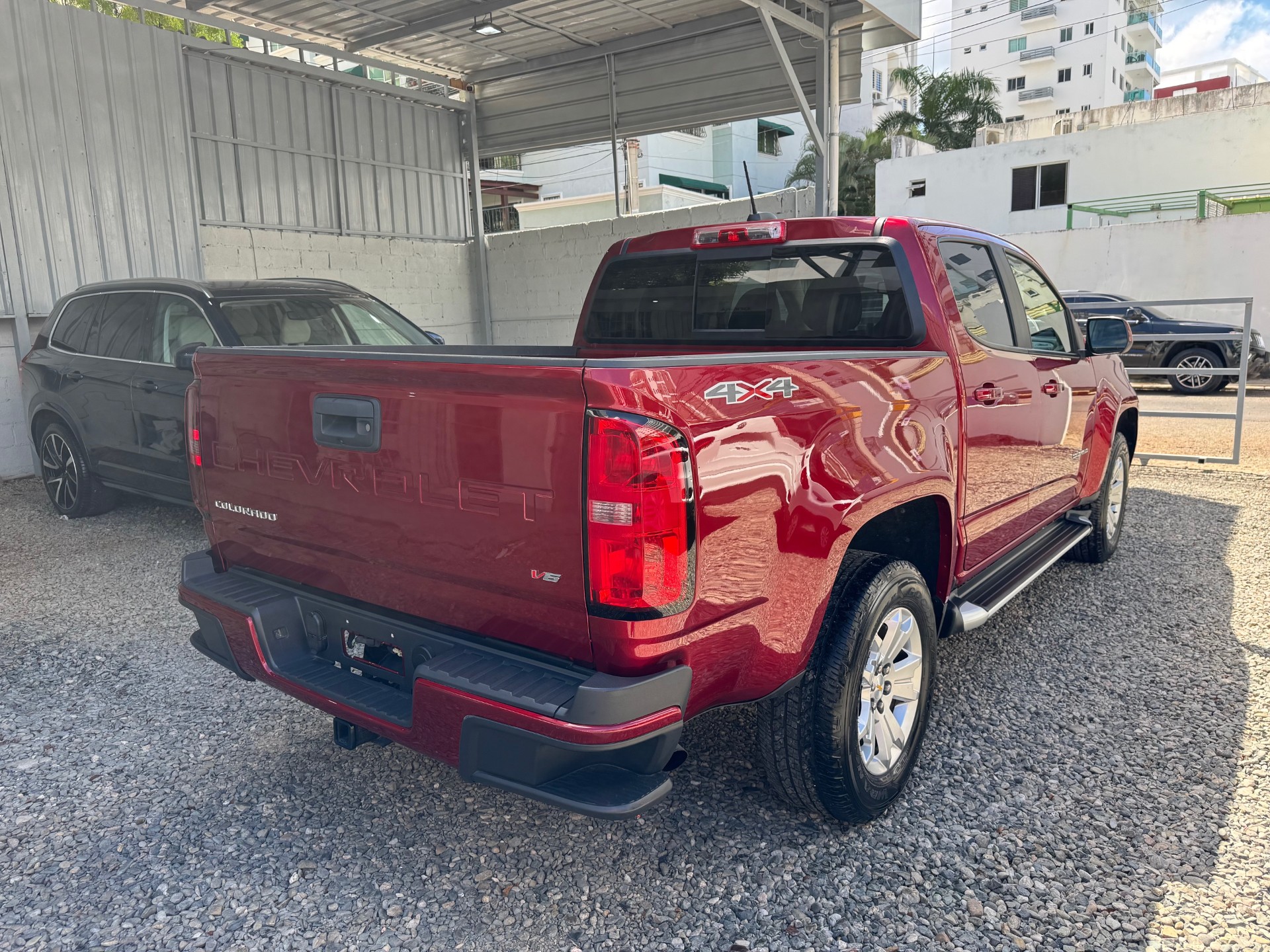 jeepetas y camionetas - Chevrolet Colorado 2021 americana  3