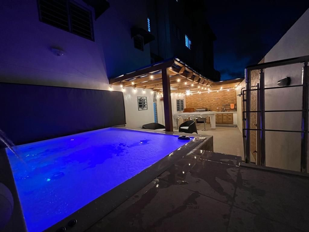 apartamentos - venta de apartamento 1er piso amueblado con jacuzzi en autopista de san isidro 0