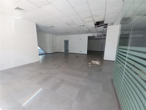 oficinas y locales comerciales - Local esquinero en Gazcue 3