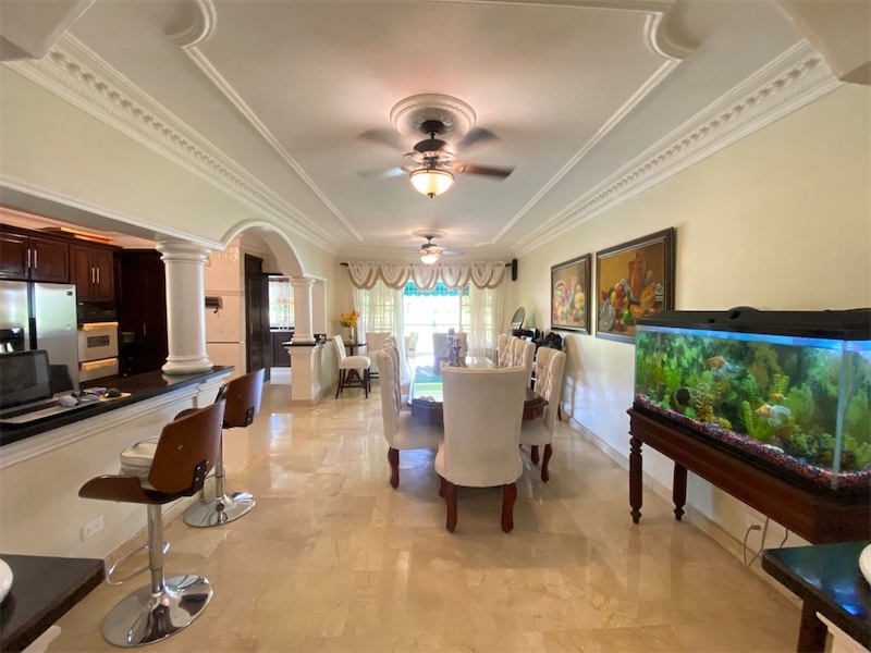 casas - Venta de casa en el Distrito Nacional arroyo hondo con 550mts y jacuzzi 3