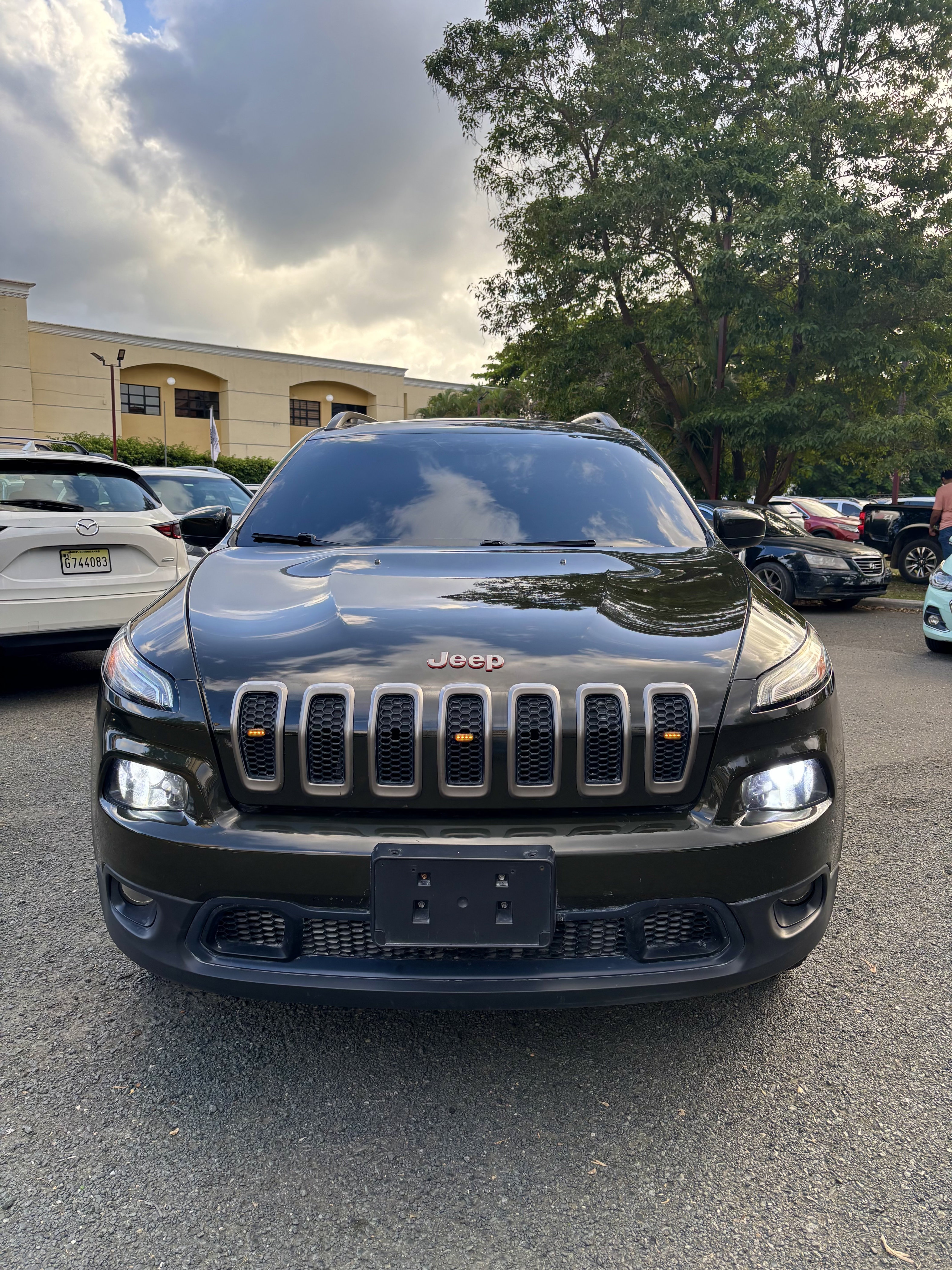 jeepetas y camionetas - Jeep Cherokee KL 75 aniversario 2016 1