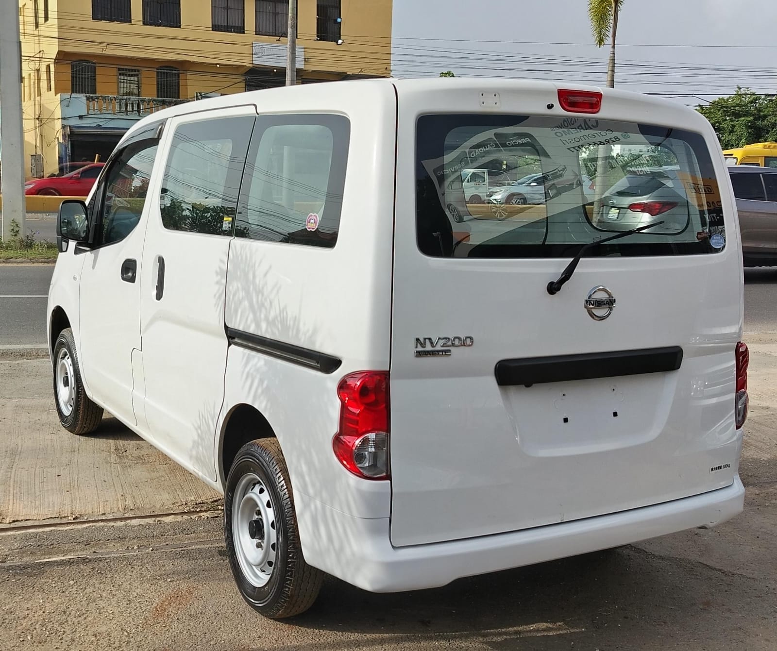 jeepetas y camionetas - Nissan NV 200 2020 7